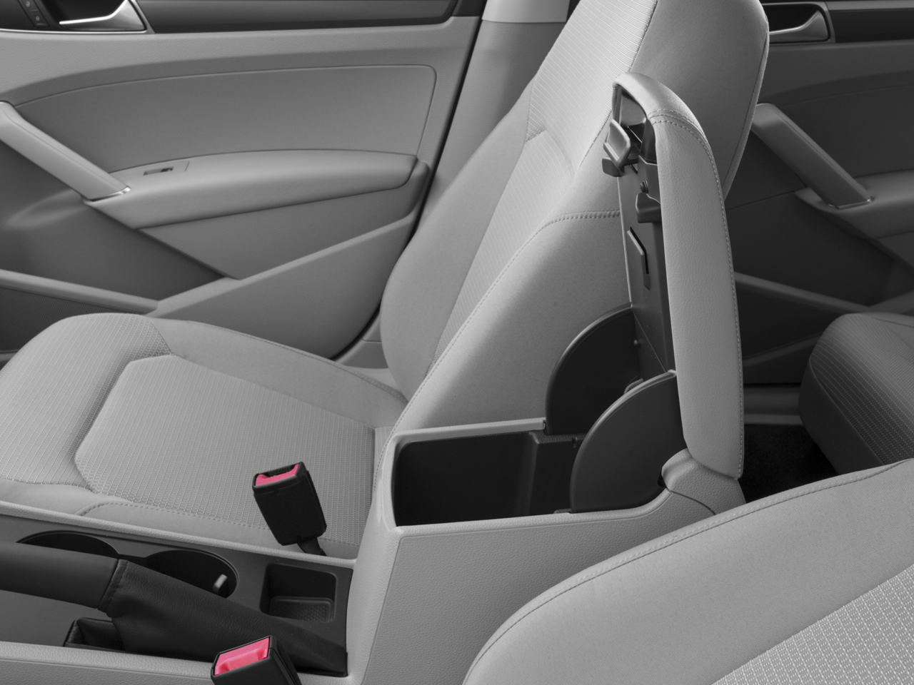 2018 Volkswagen Passat R-Line