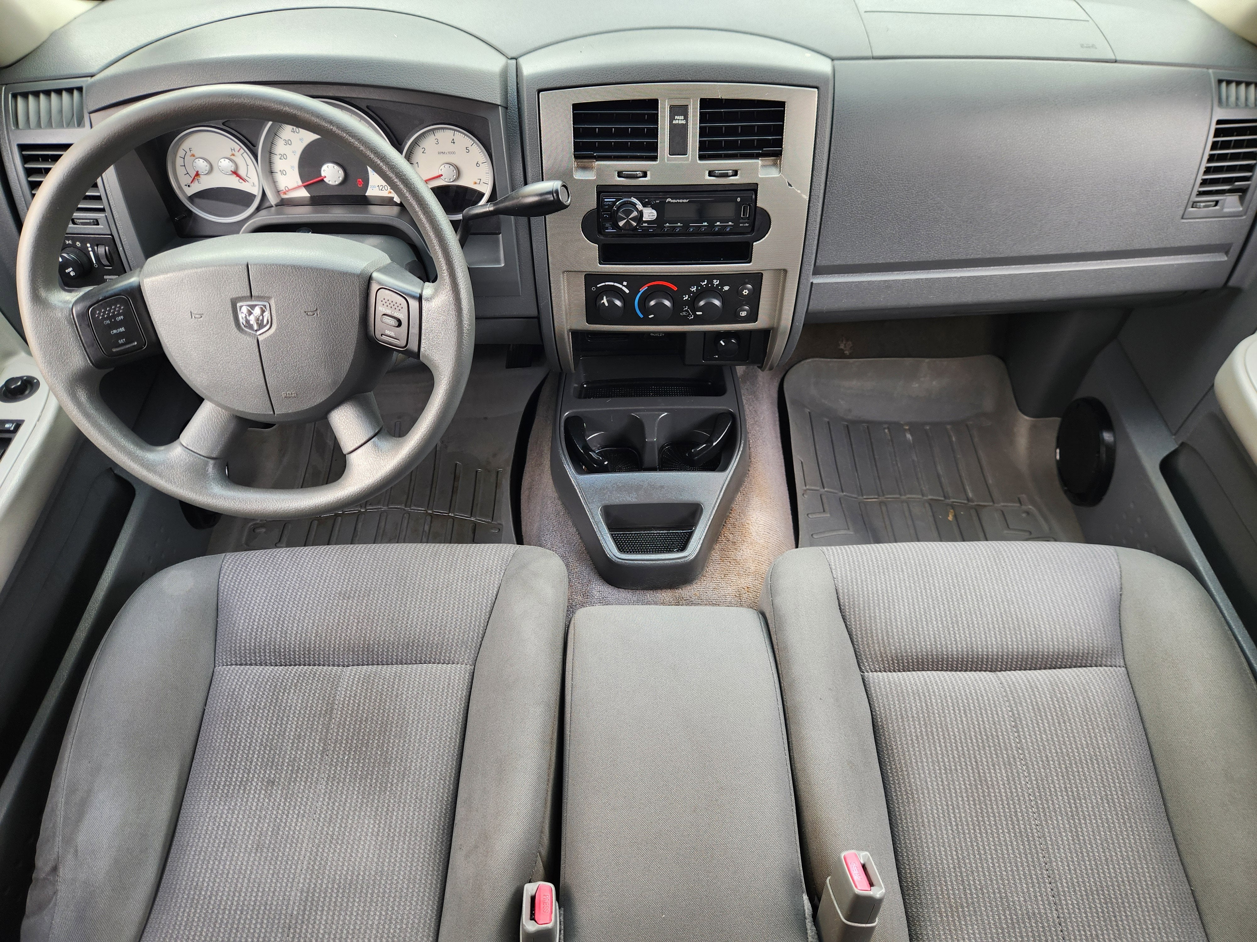 2006 Dodge Dakota SLT