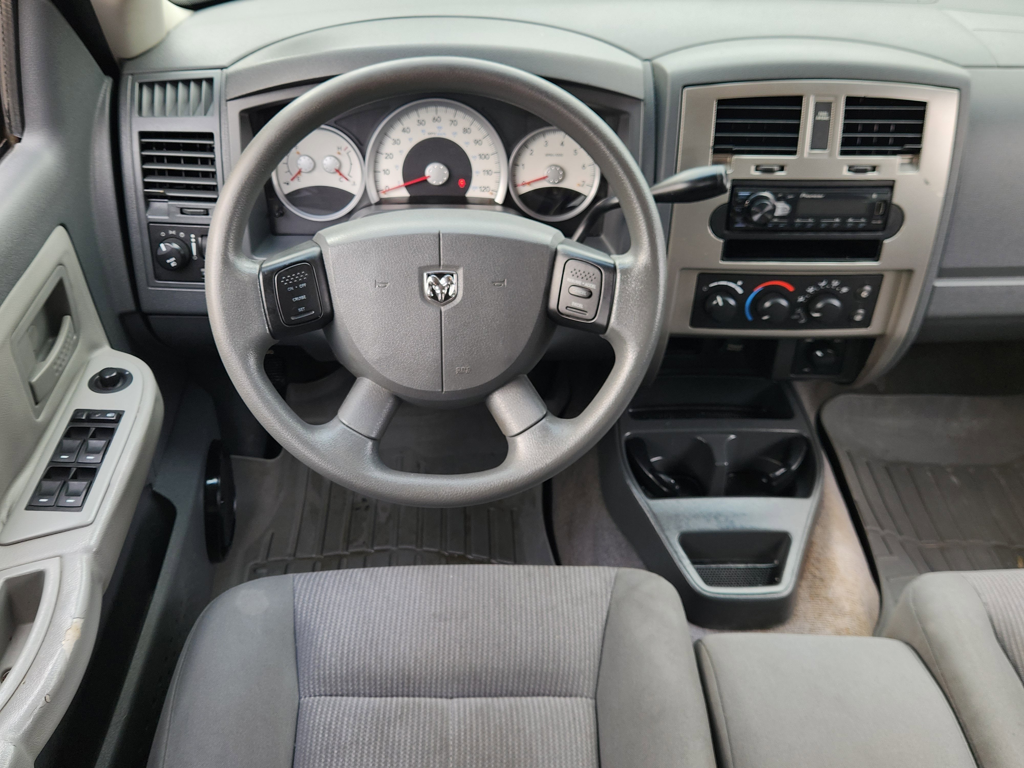 2006 Dodge Dakota SLT
