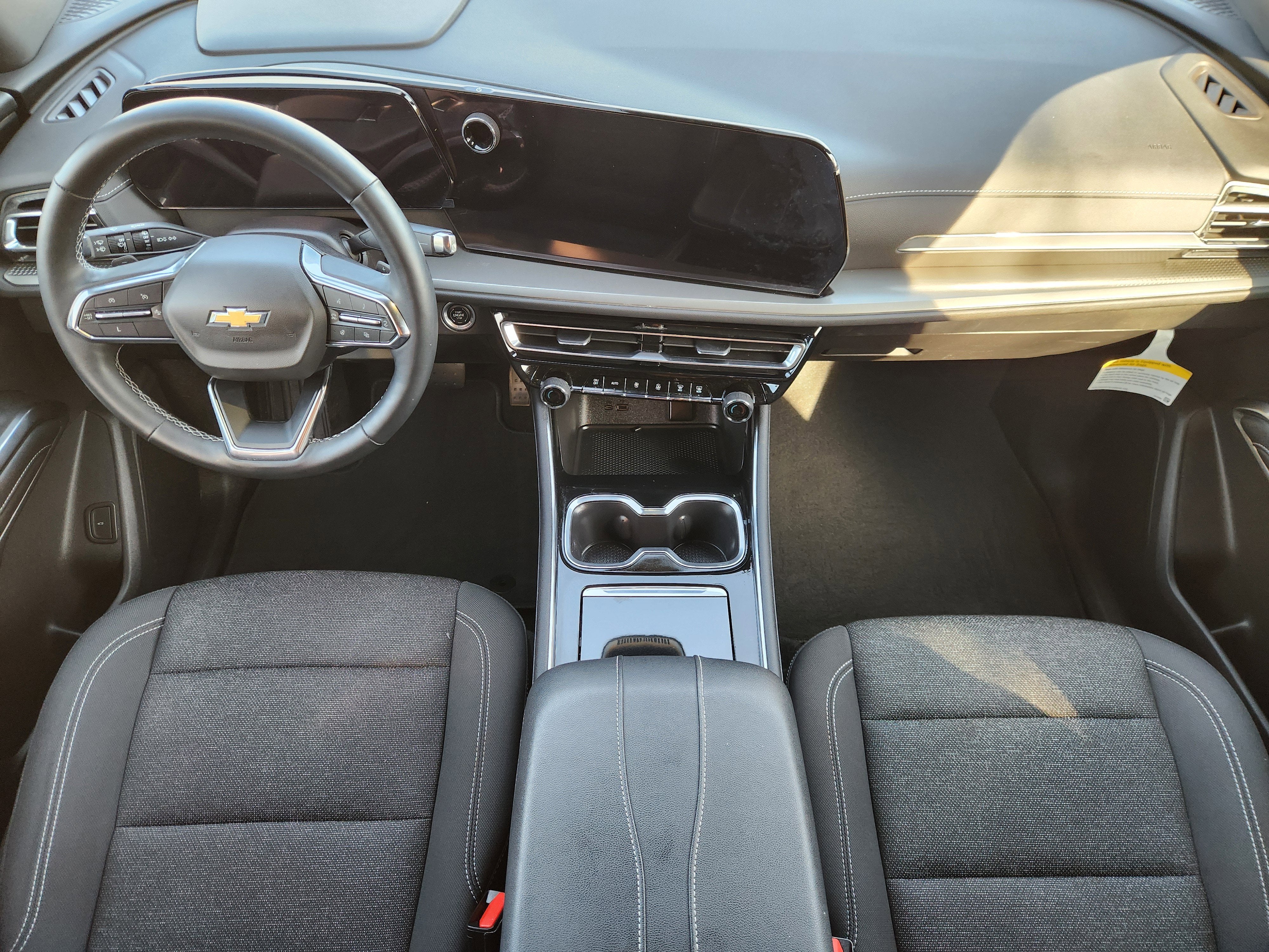 2024 Chevrolet Traverse FWD LS