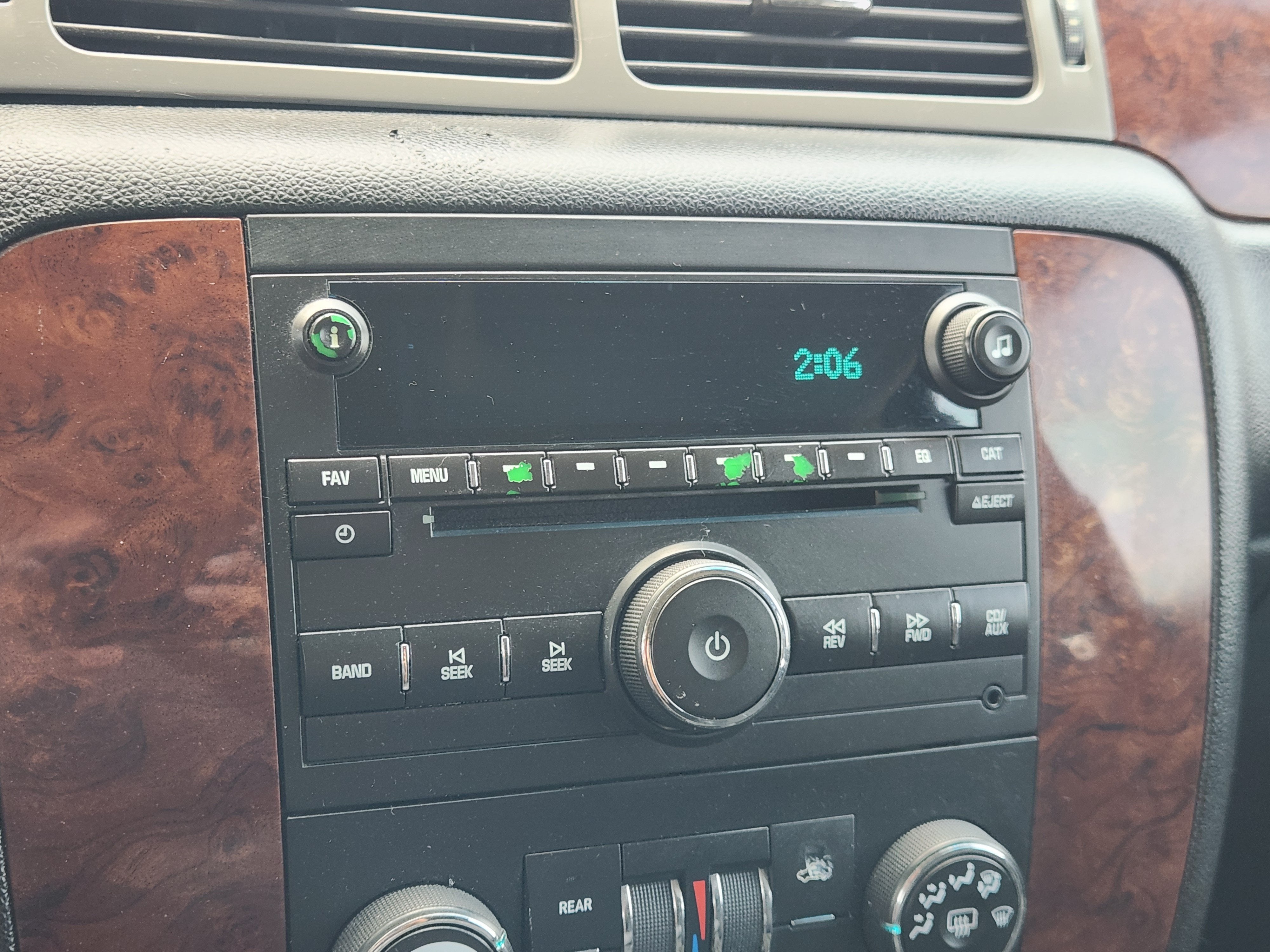 2011 Chevrolet Suburban LS