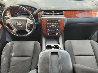 2011 Chevrolet Suburban LS