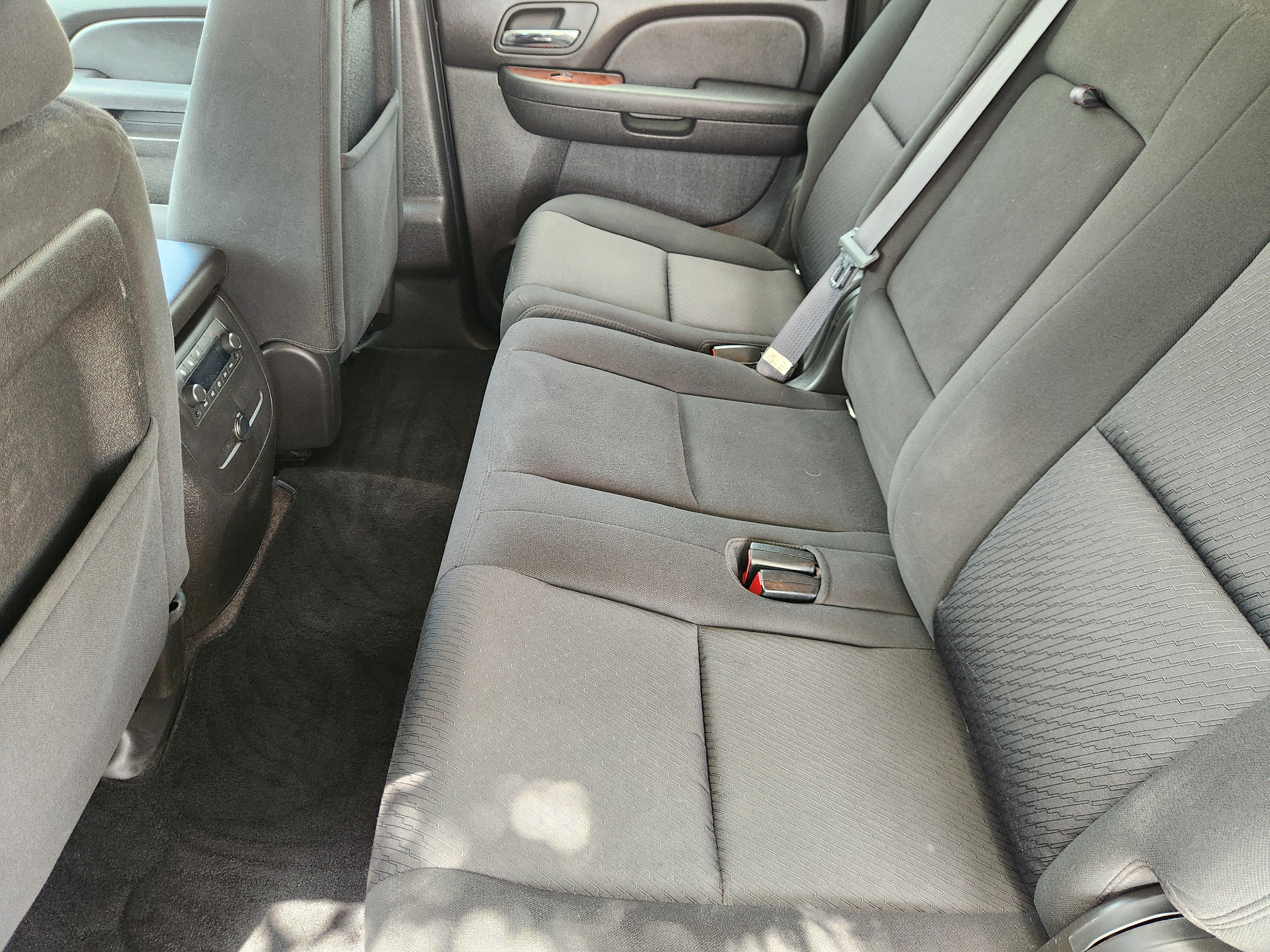 2011 Chevrolet Suburban LS