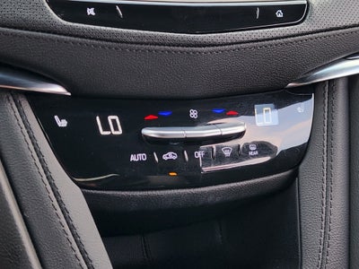 2025 Cadillac XT5 FWD Premium Luxury