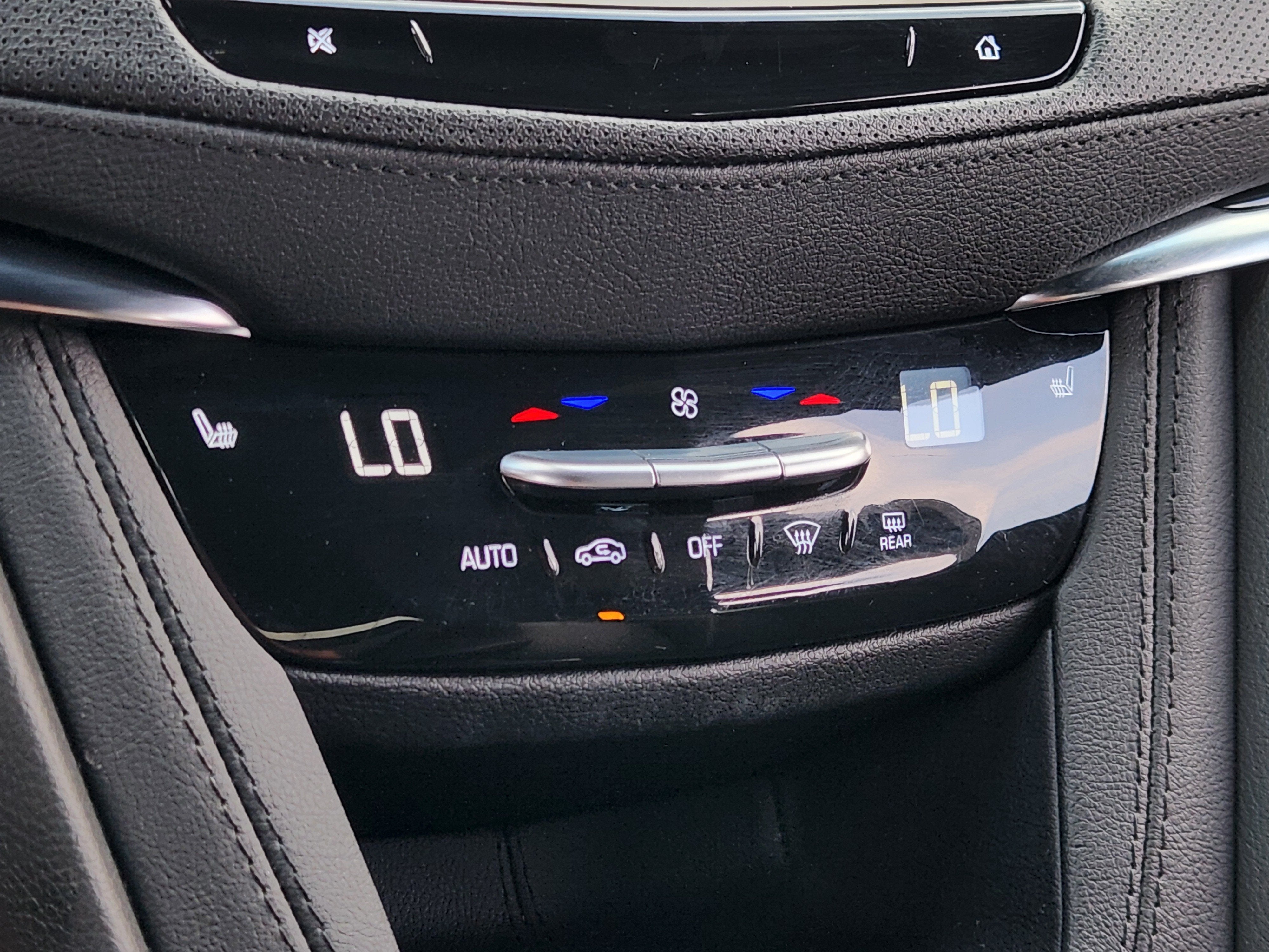 2025 Cadillac XT5 FWD Premium Luxury