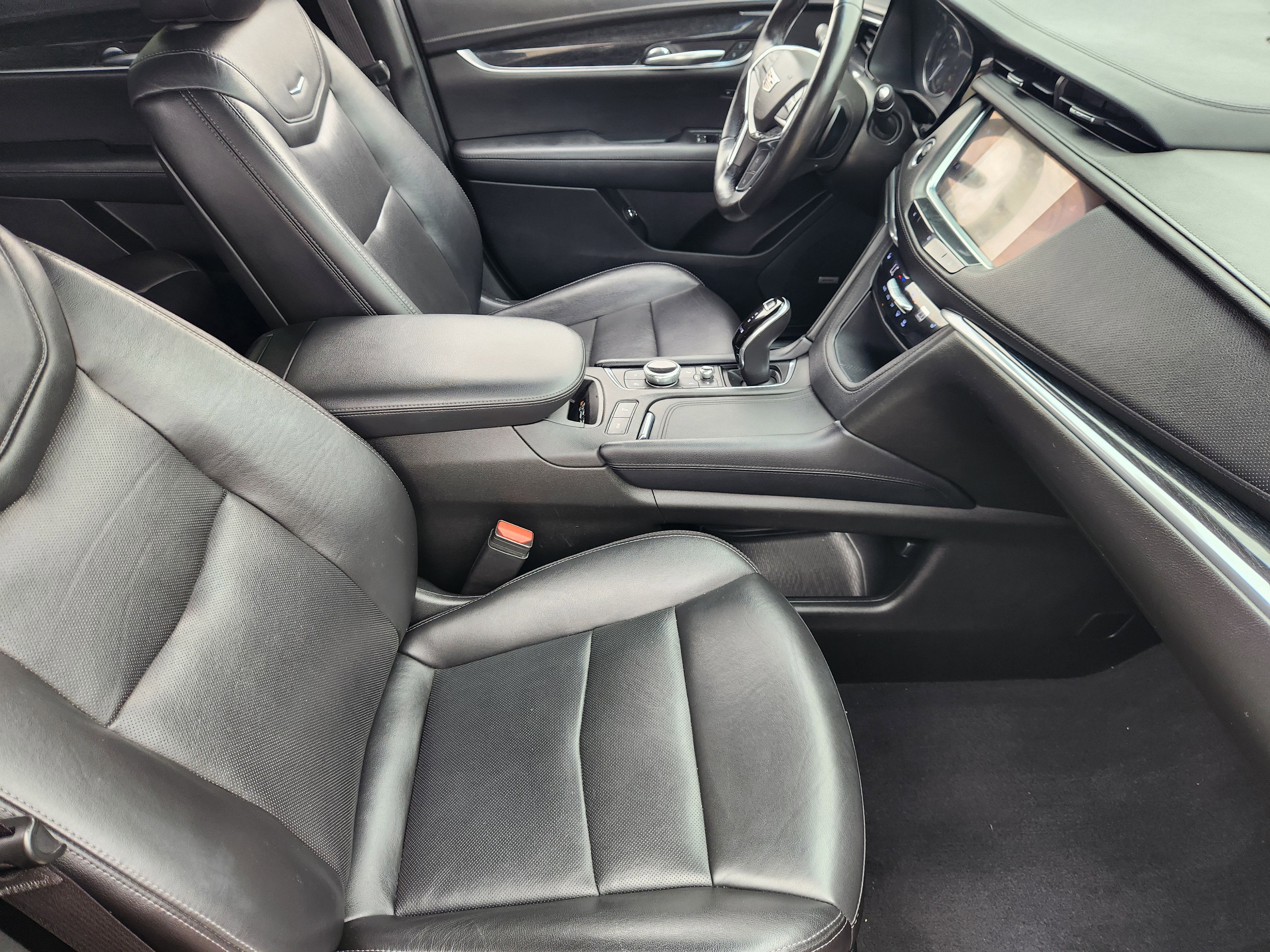 2020 Cadillac XT5 Premium Luxury FWD