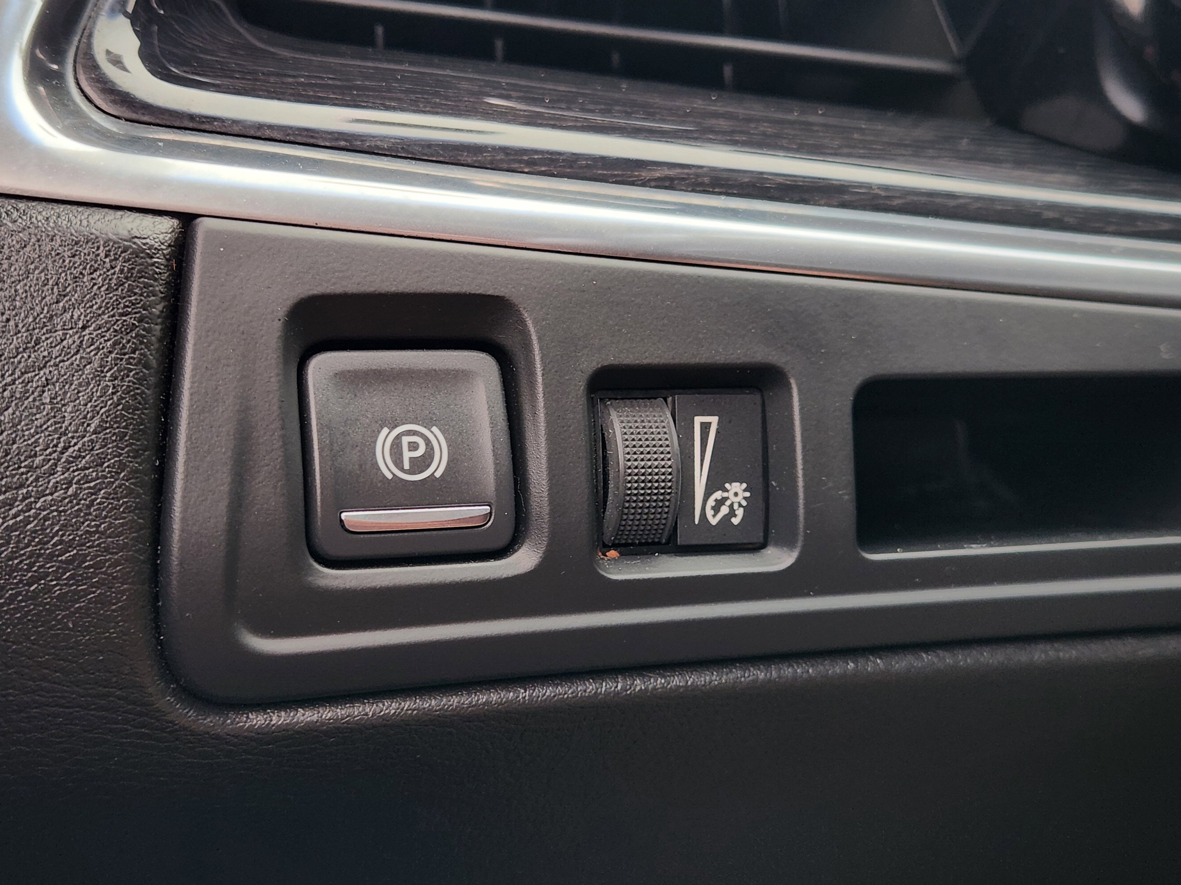 2020 Cadillac XT5 Premium Luxury FWD