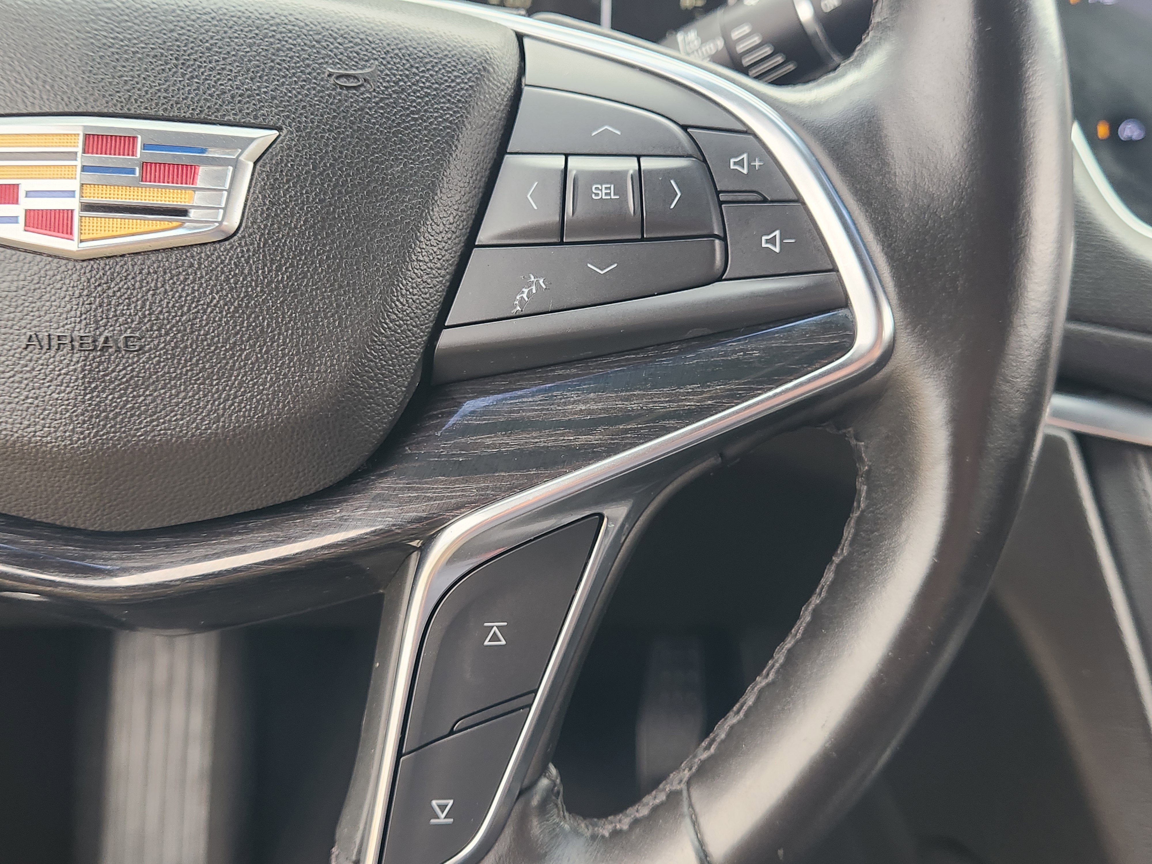 2020 Cadillac XT5 Premium Luxury FWD