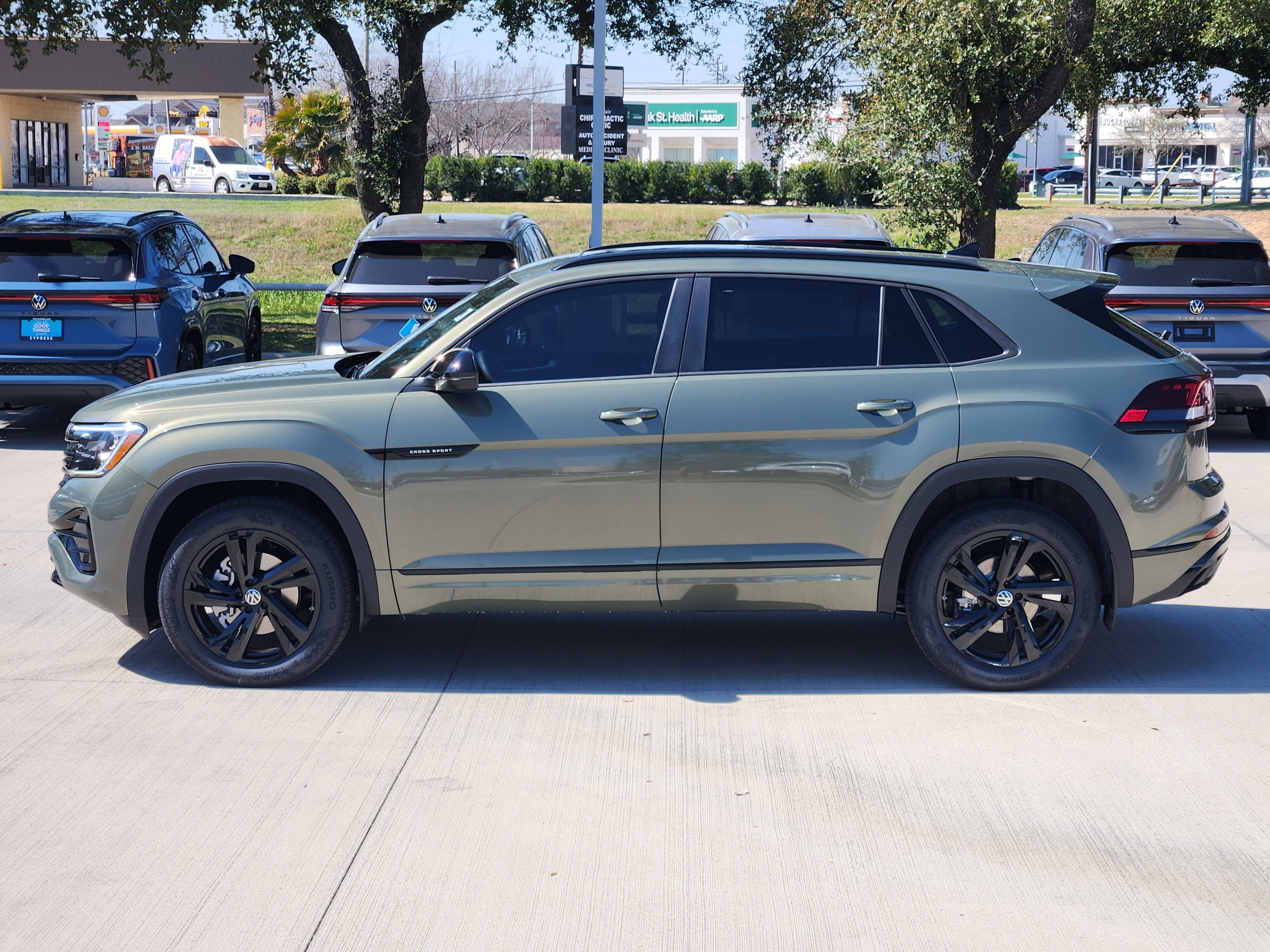 2026 Volkswagen Atlas Cross Sport 2.0T SEL R-Line Black