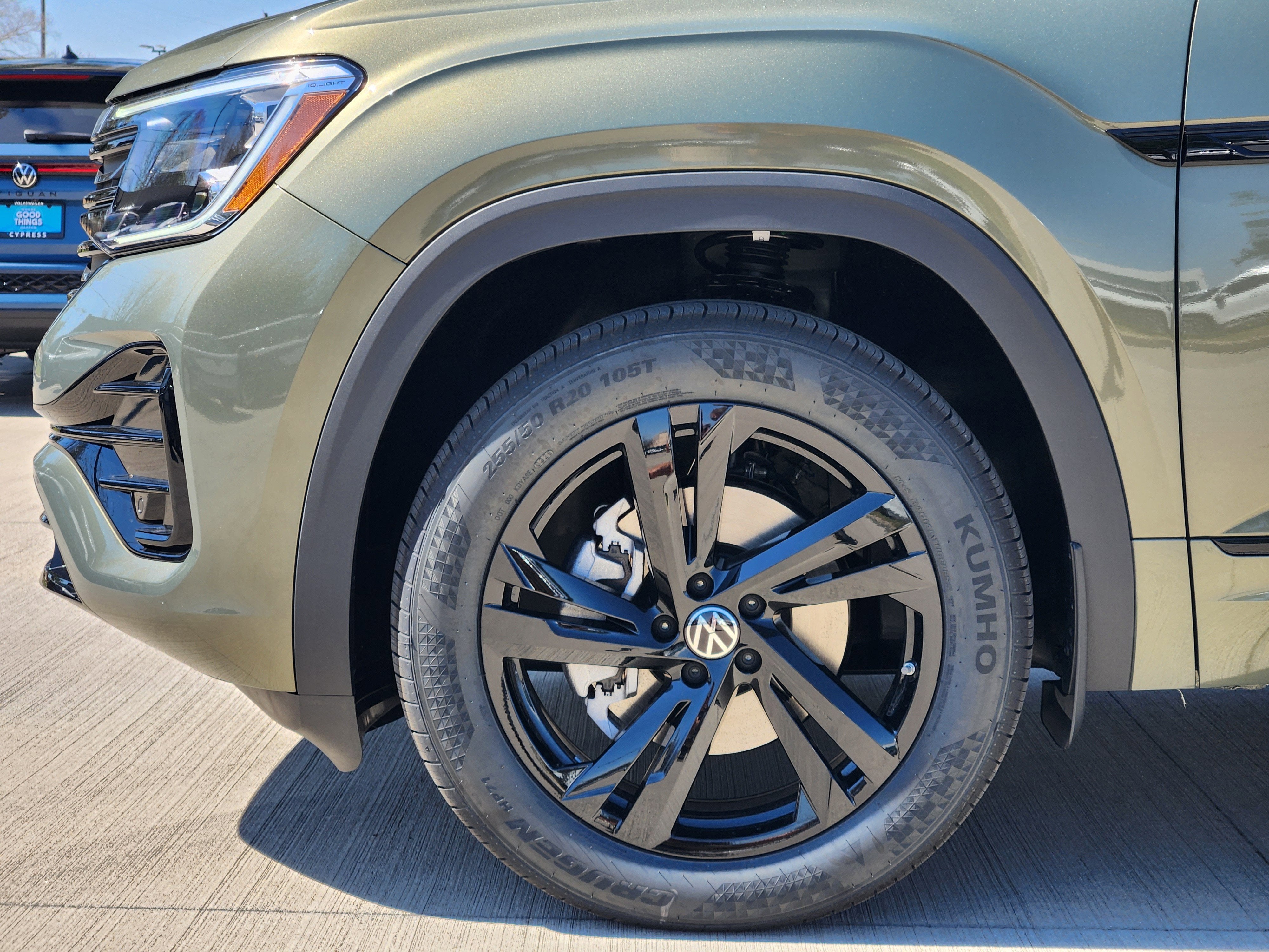 2026 Volkswagen Atlas Cross Sport 2.0T SEL R-Line Black