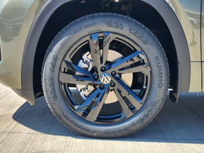 2026 Volkswagen Atlas Cross Sport 2.0T SEL R-Line Black