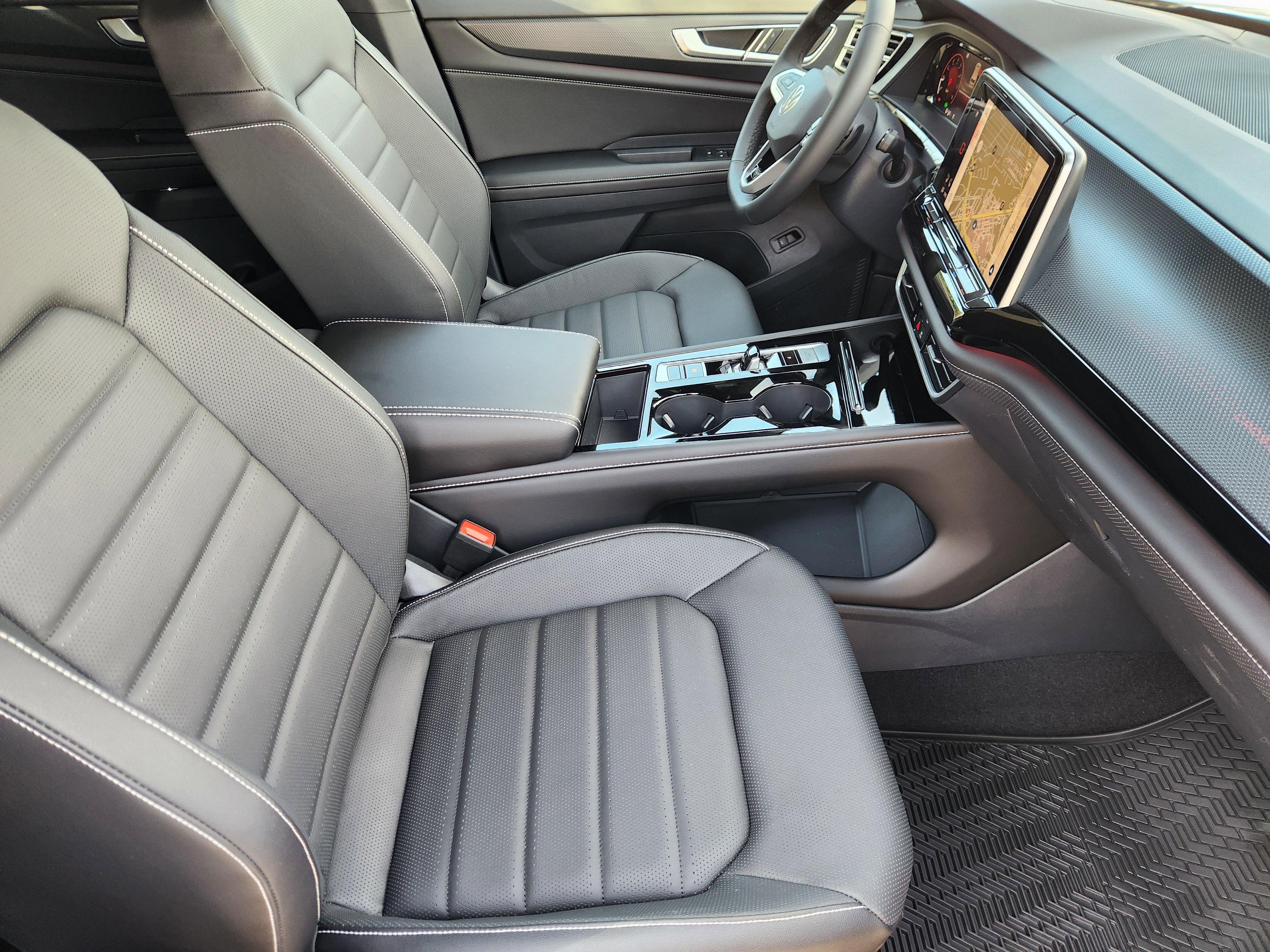 2026 Volkswagen Atlas Cross Sport 2.0T SEL R-Line Black