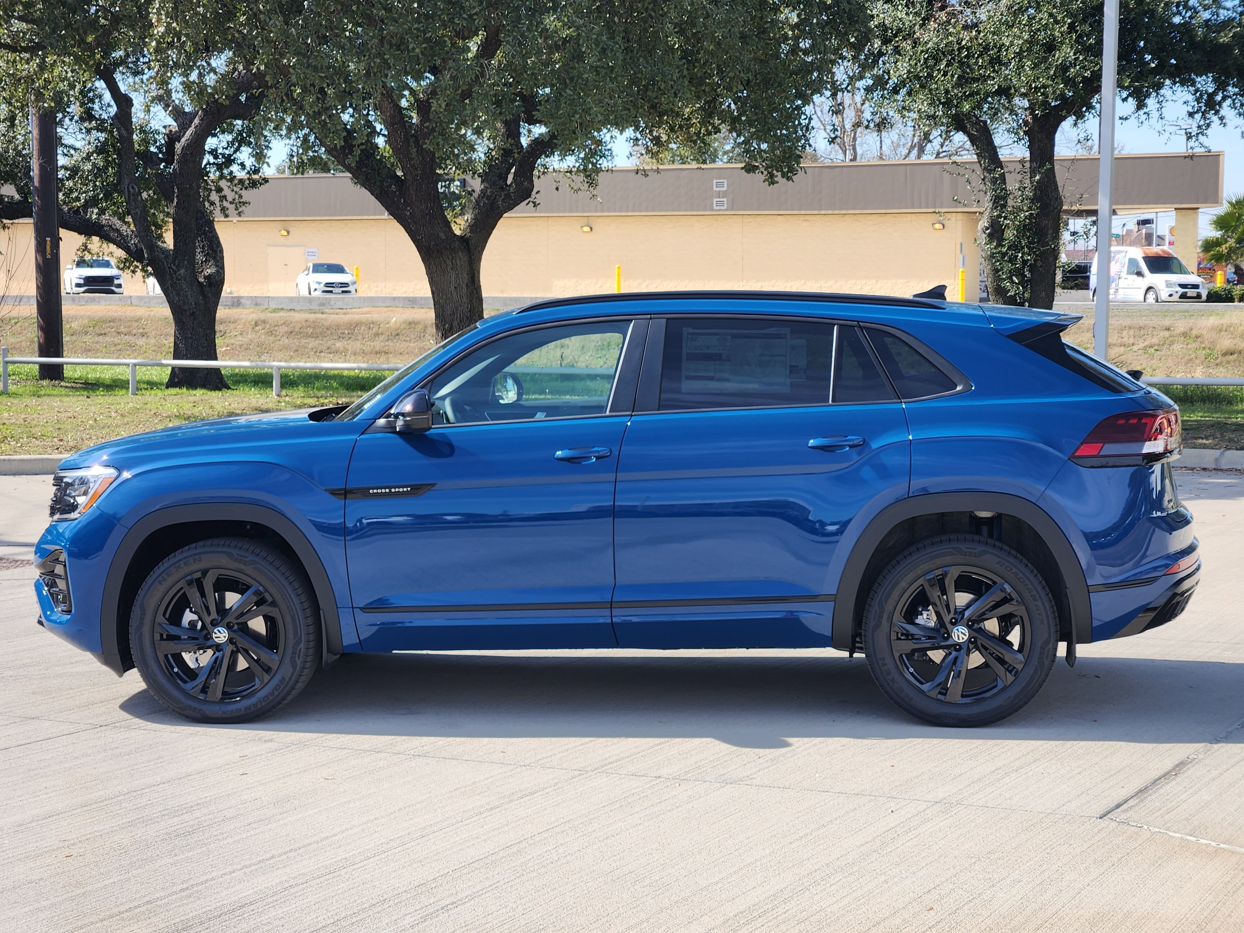 2026 Volkswagen Atlas Cross Sport 2.0T SEL R-Line Black
