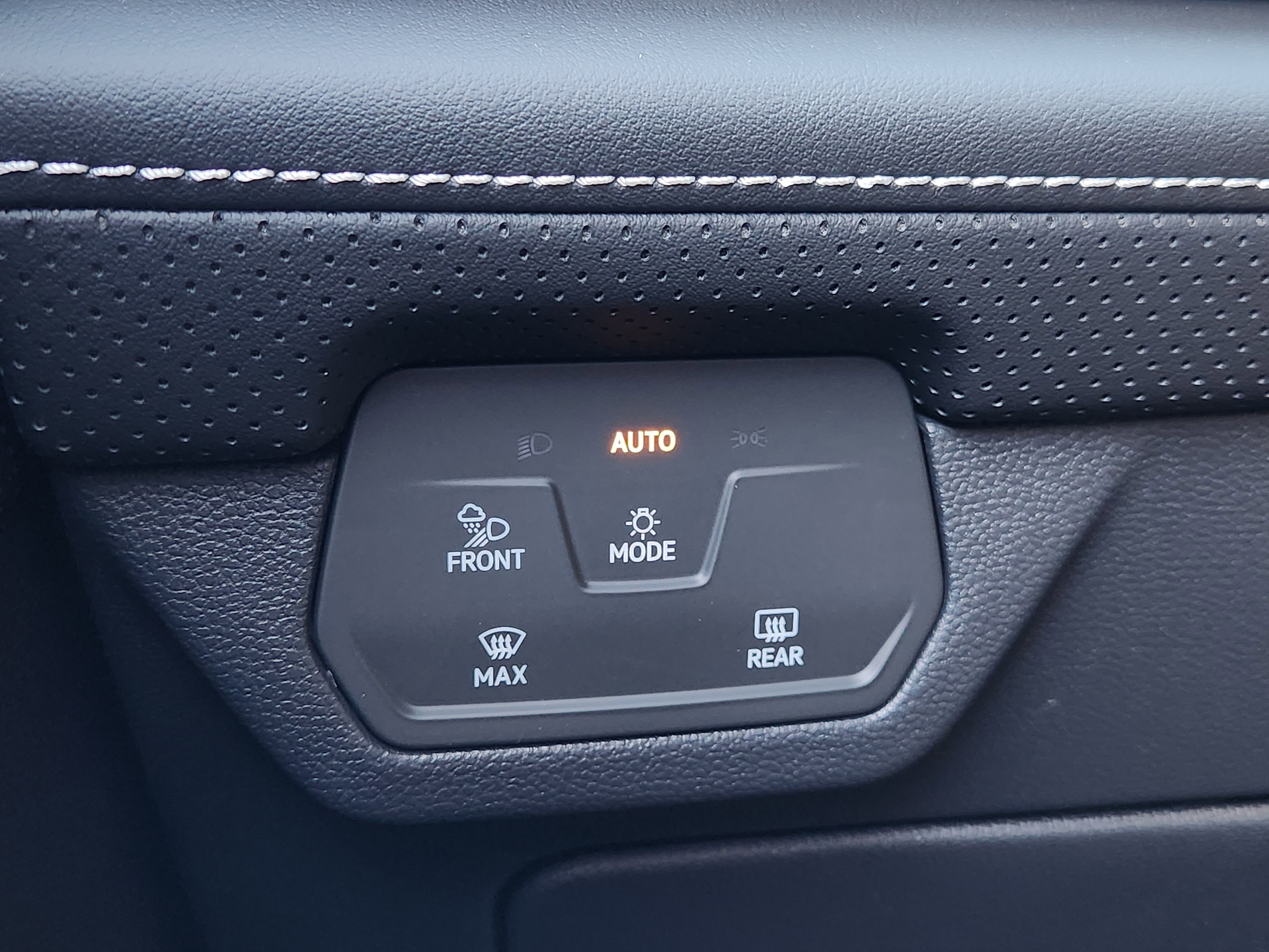 2026 Volkswagen Atlas Cross Sport 2.0T SEL R-Line Black