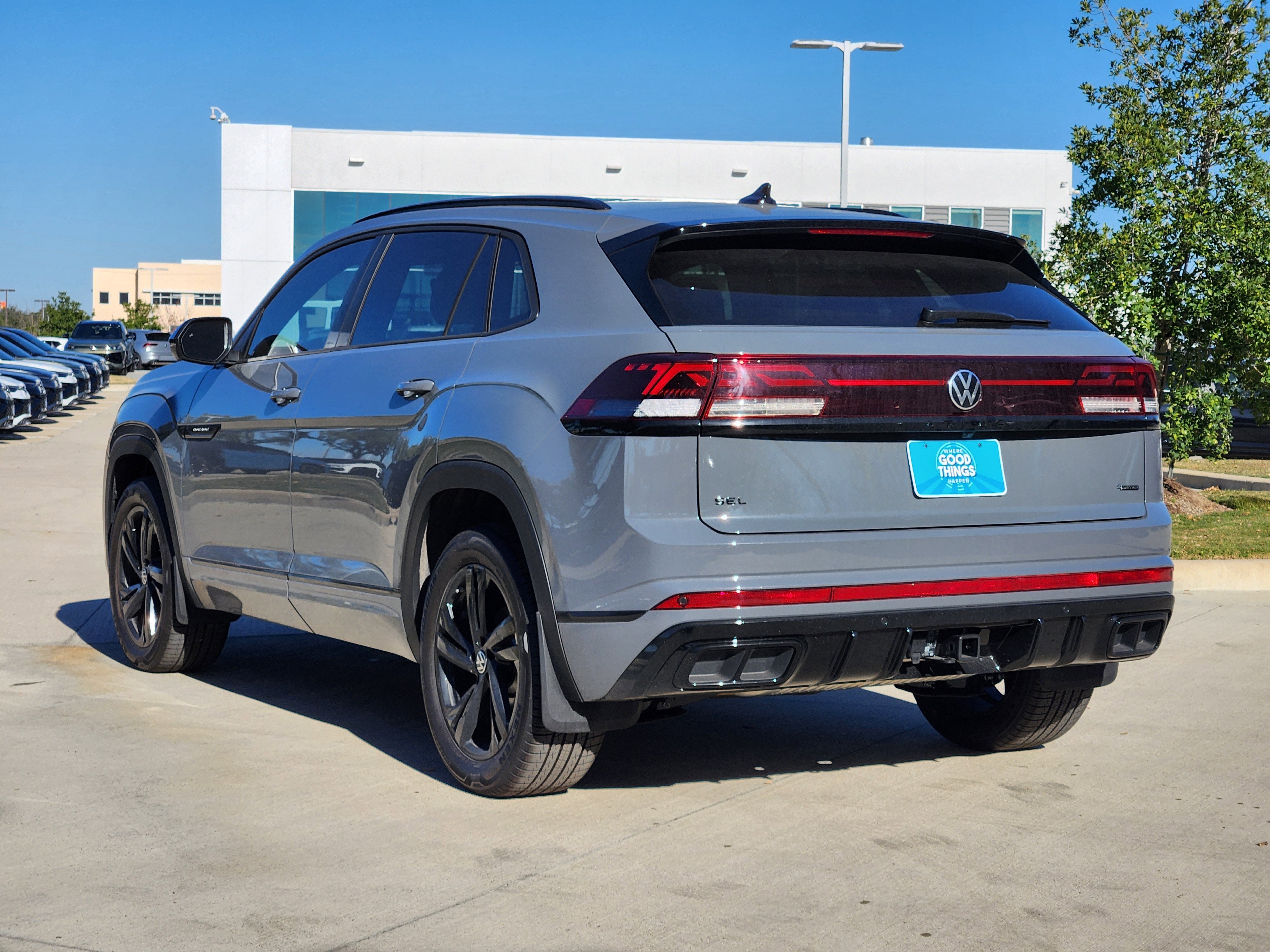 2026 Volkswagen Atlas Cross Sport 2.0T SEL R-Line Black