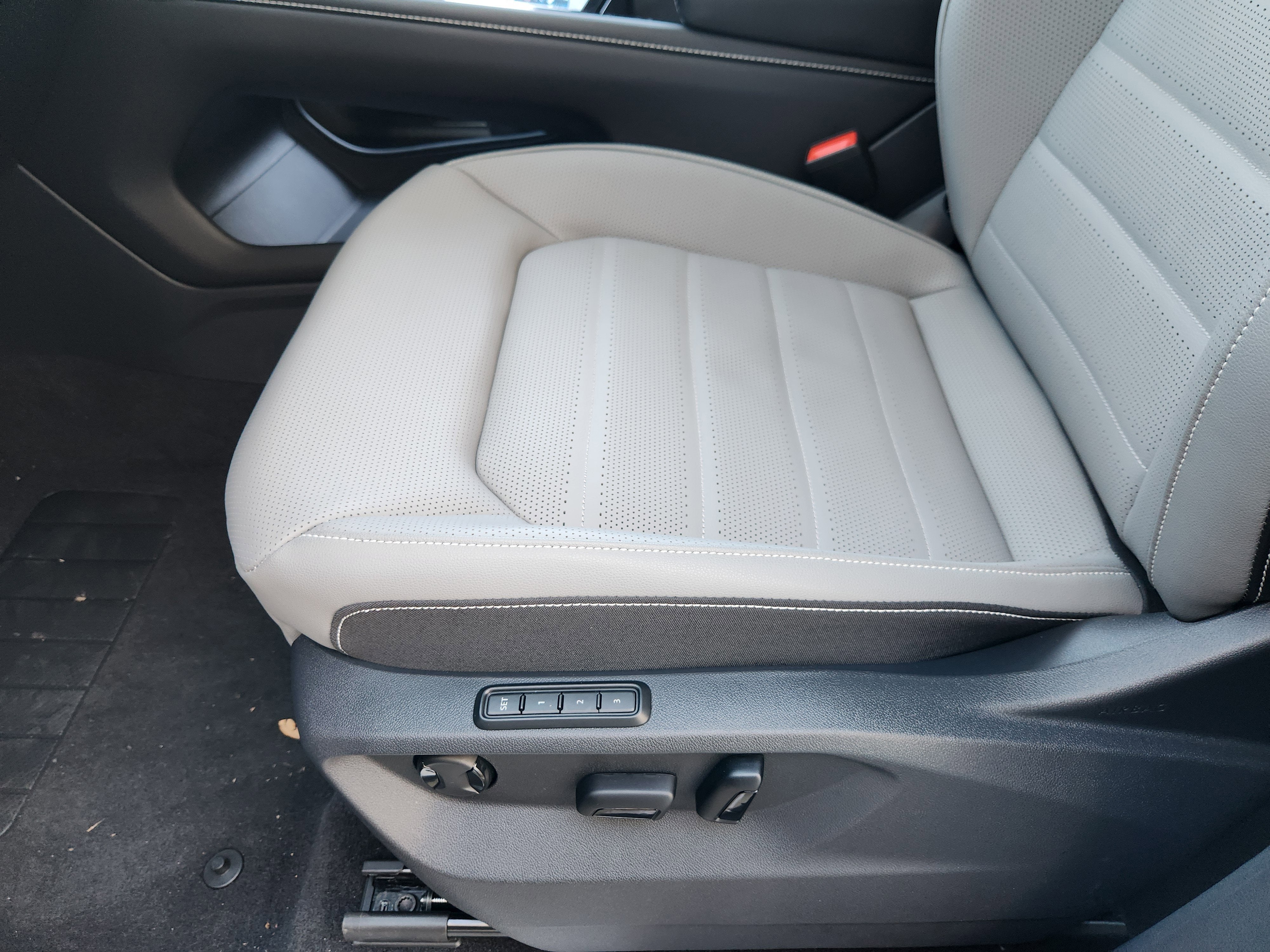 2026 Volkswagen Atlas Cross Sport 2.0T SEL