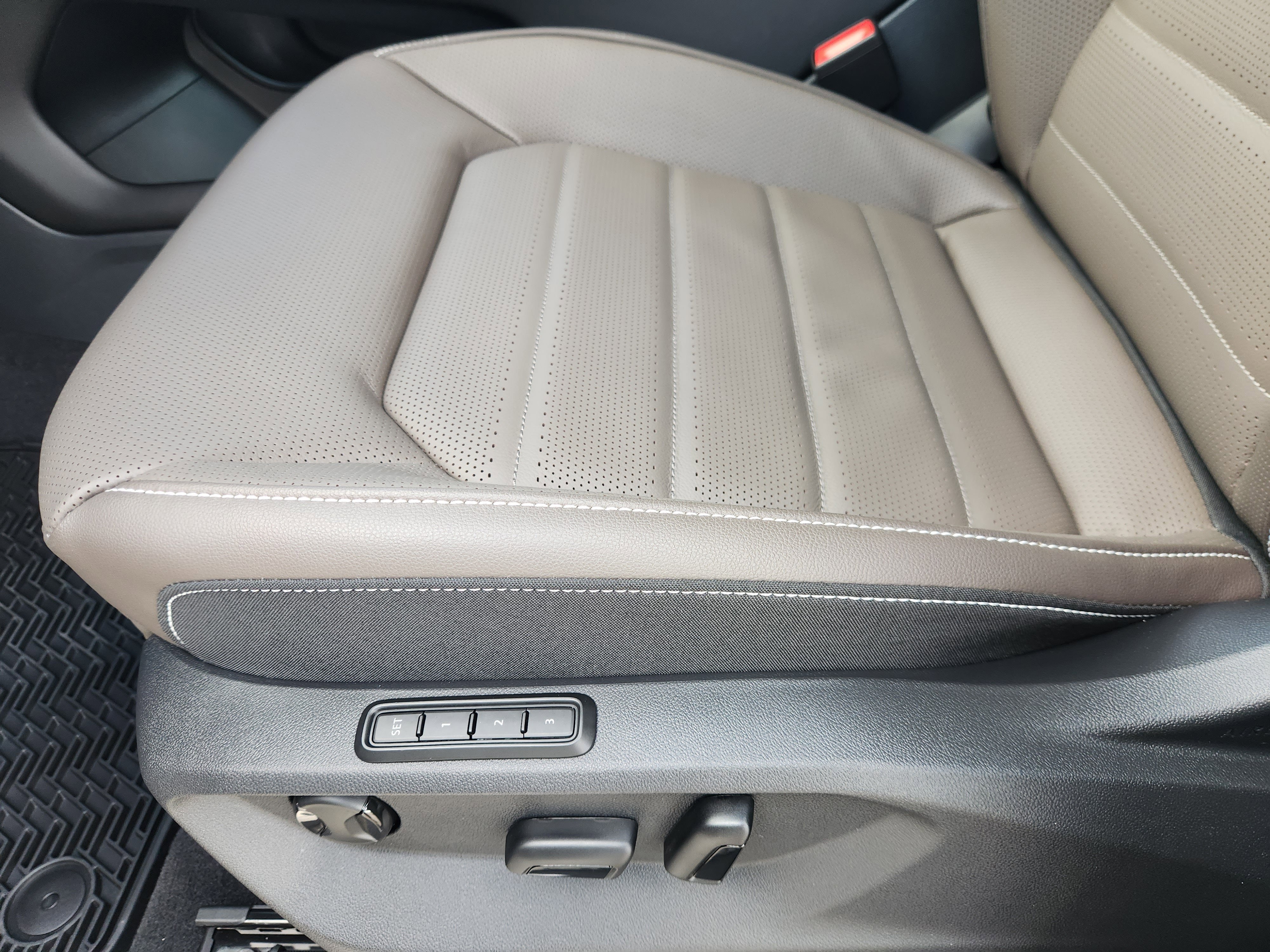 2026 Volkswagen Atlas 2.0T SEL