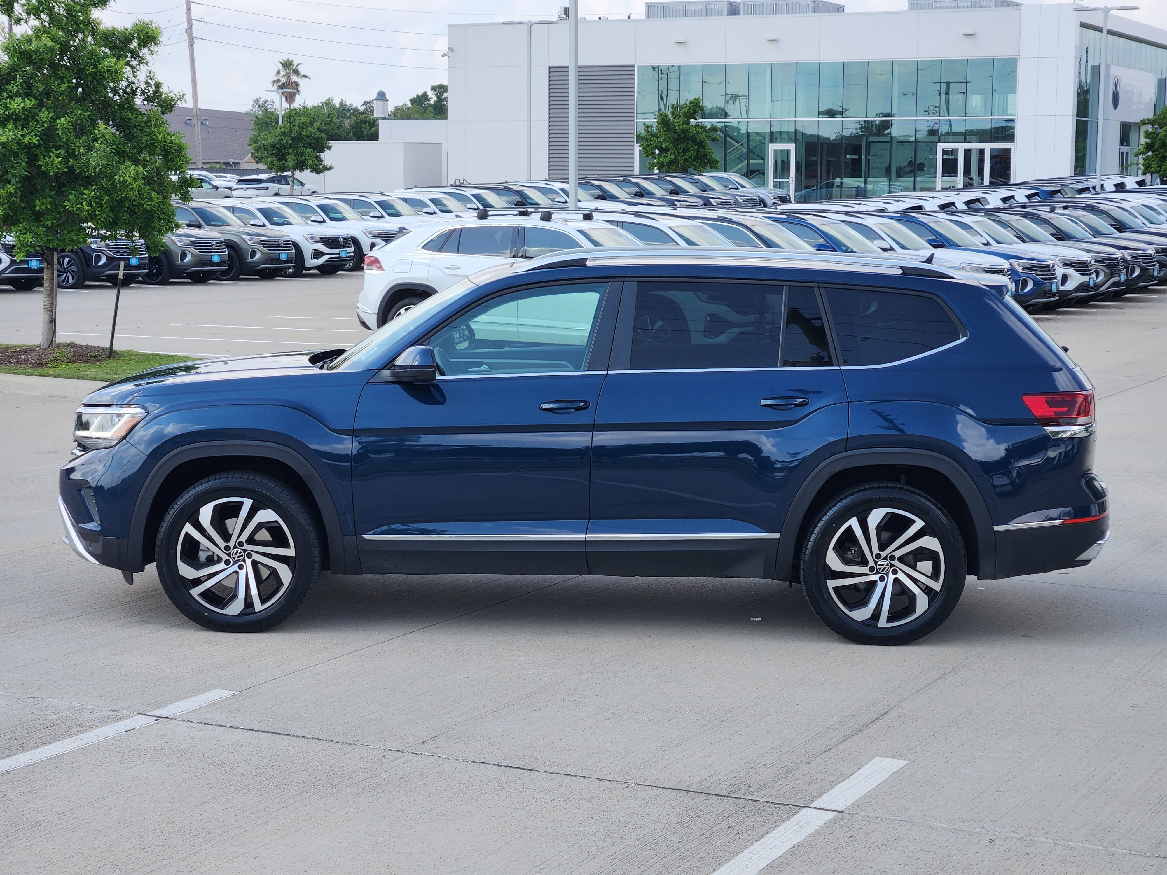 2023 Volkswagen Atlas 3.6L V6 SEL