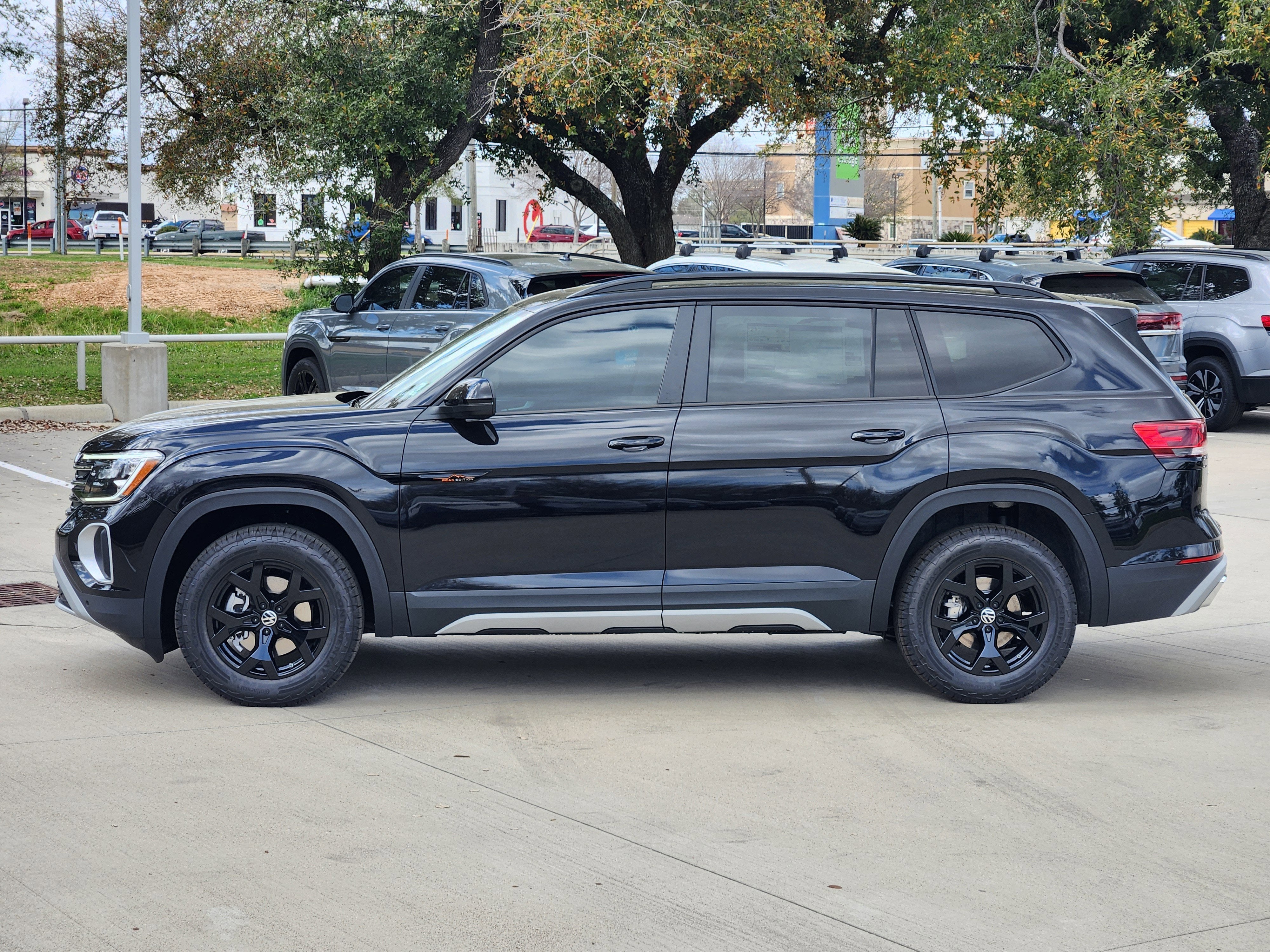 2026 Volkswagen Atlas 2.0T Peak Edition