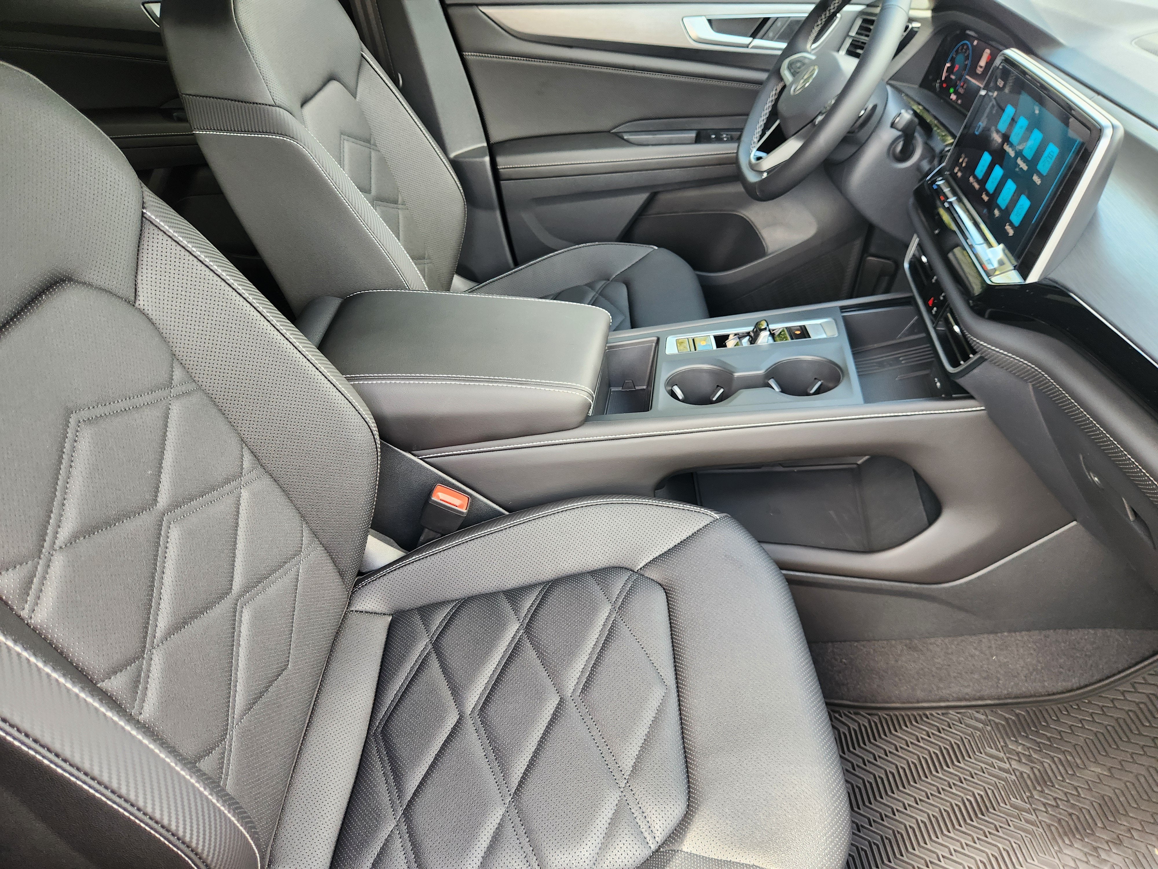 2026 Volkswagen Atlas Cross Sport 2.0T SE