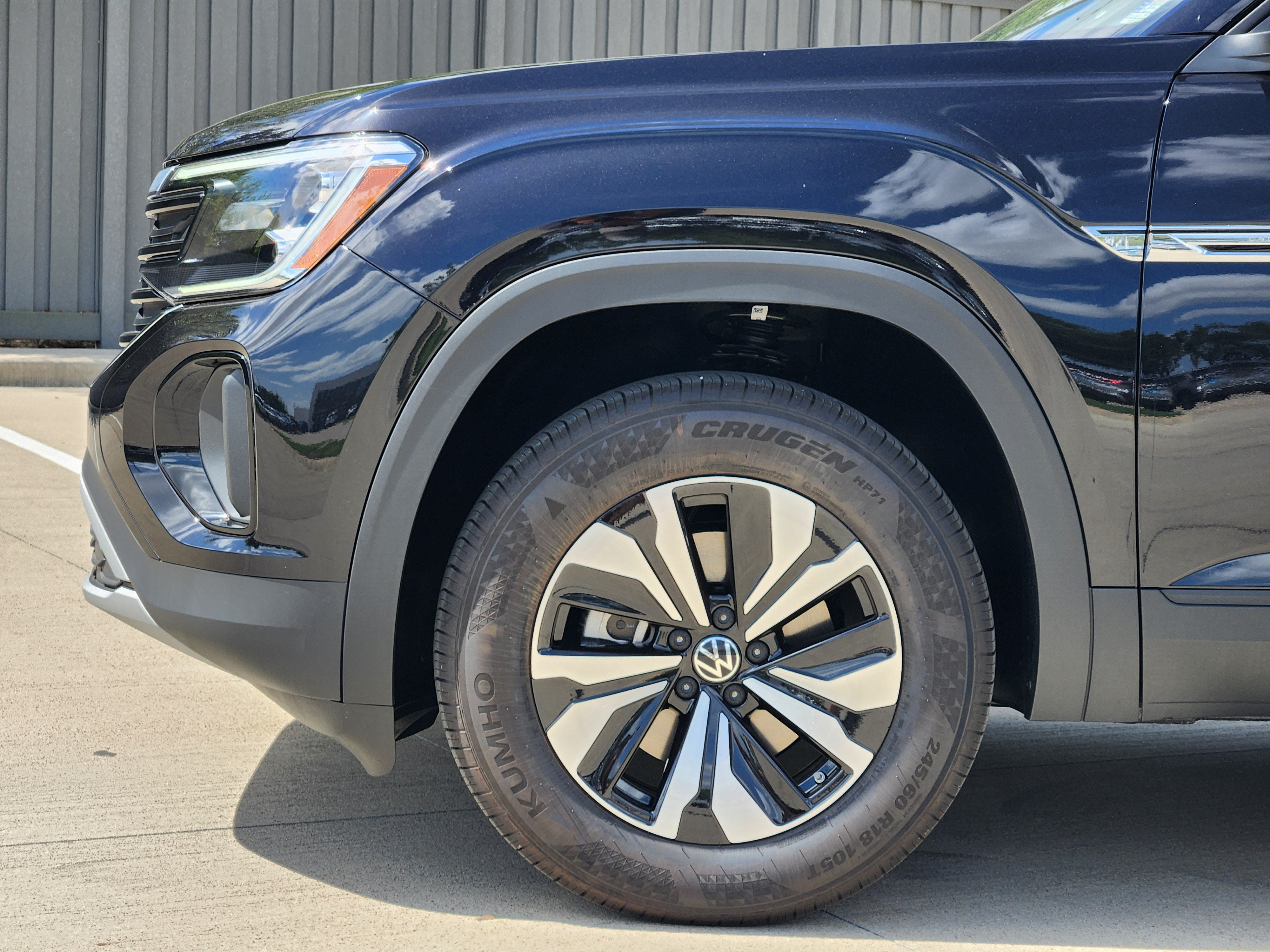 2026 Volkswagen Atlas Cross Sport 2.0T SE