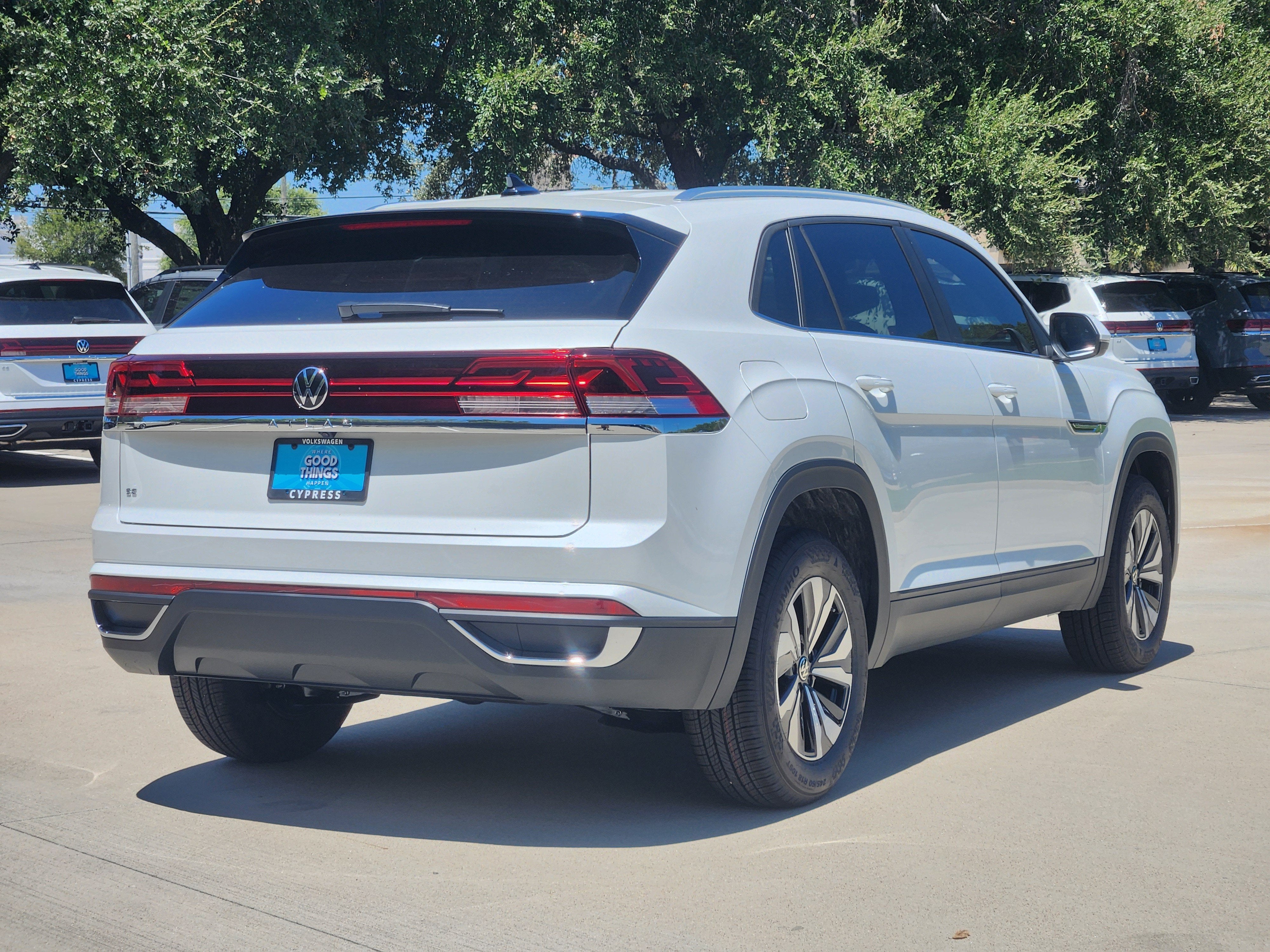 2026 Volkswagen Atlas Cross Sport 2.0T SE