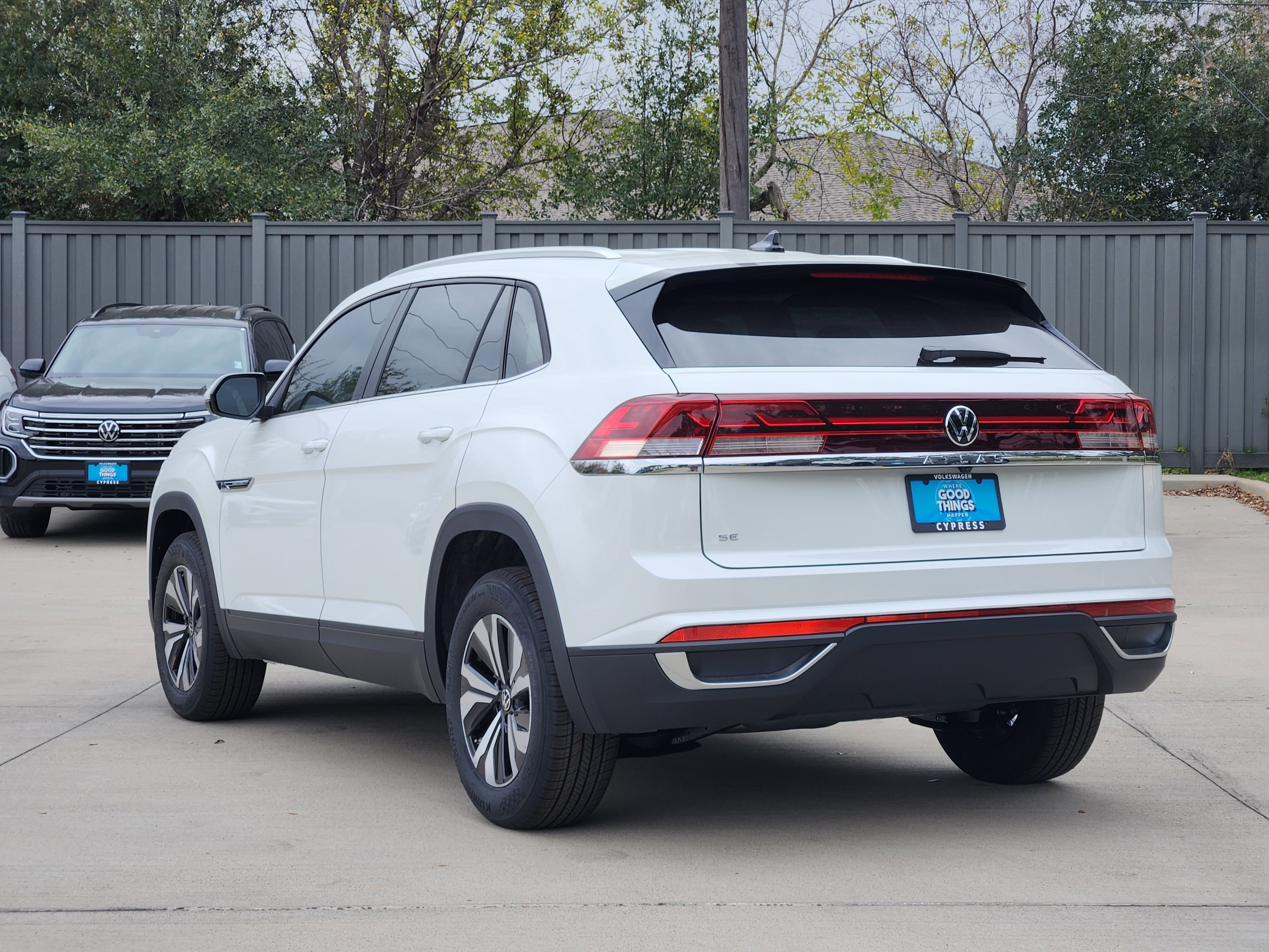 2026 Volkswagen Atlas Cross Sport 2.0T SE