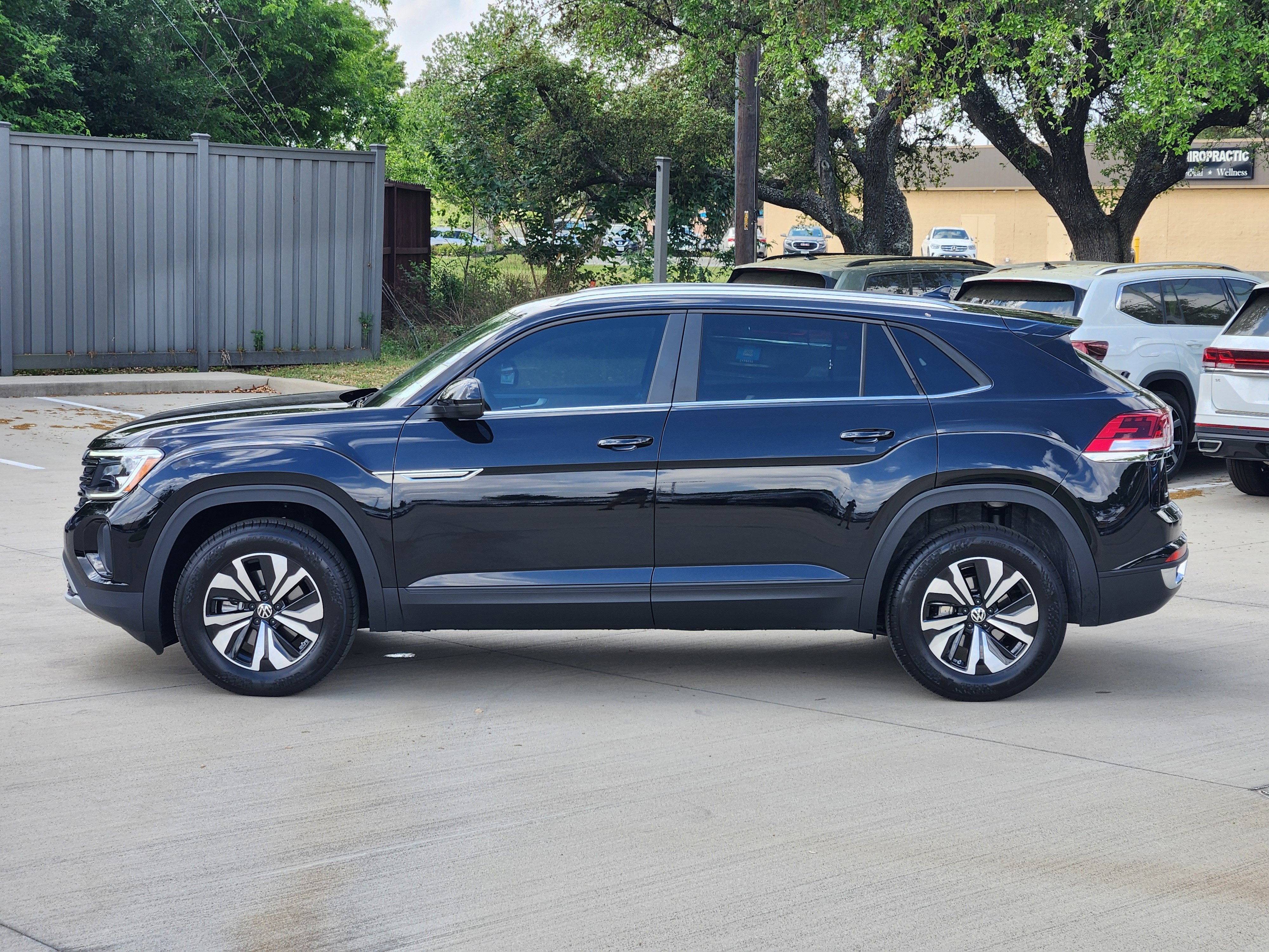 2026 Volkswagen Atlas Cross Sport Base