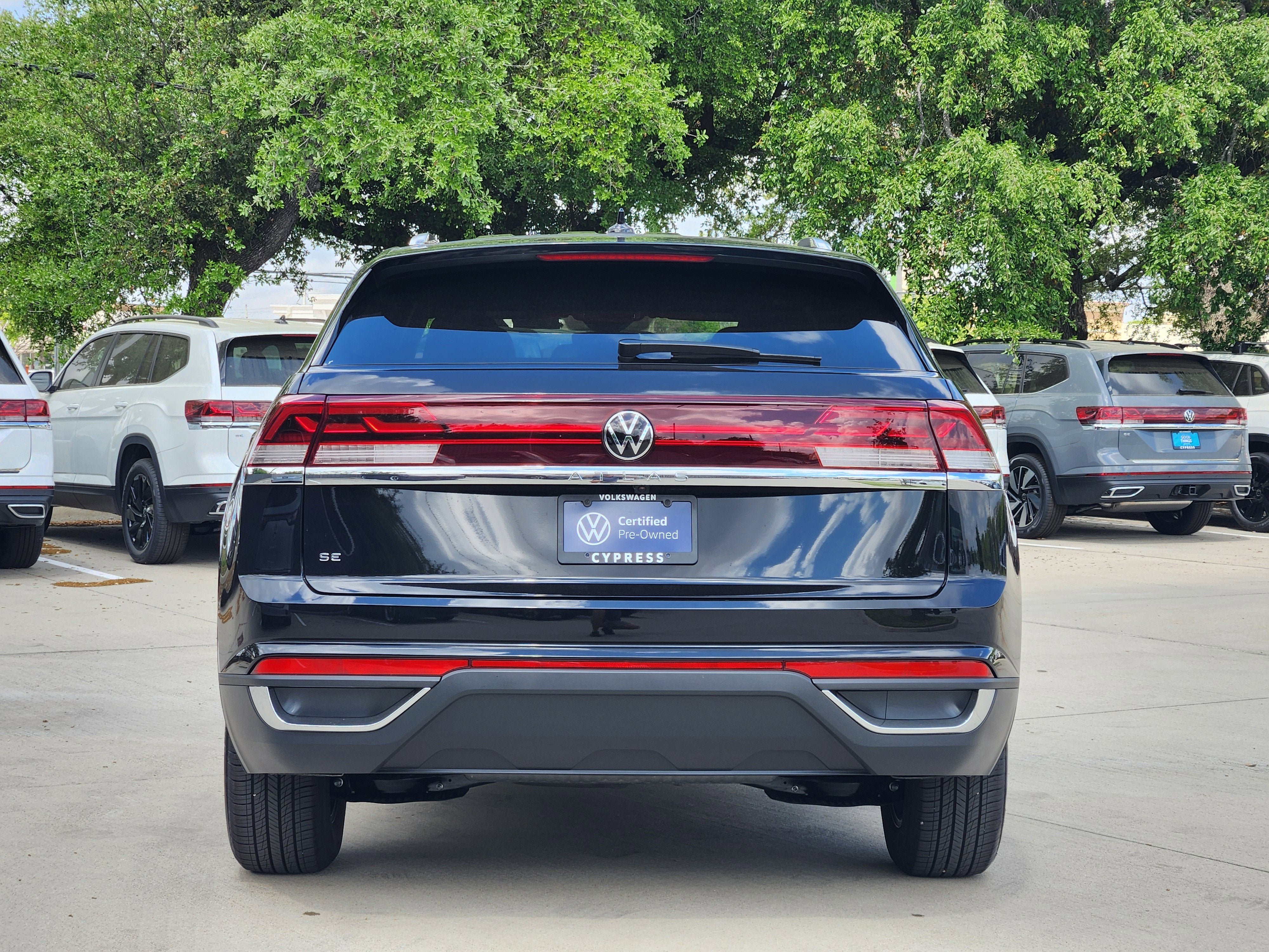 2026 Volkswagen Atlas Cross Sport Base