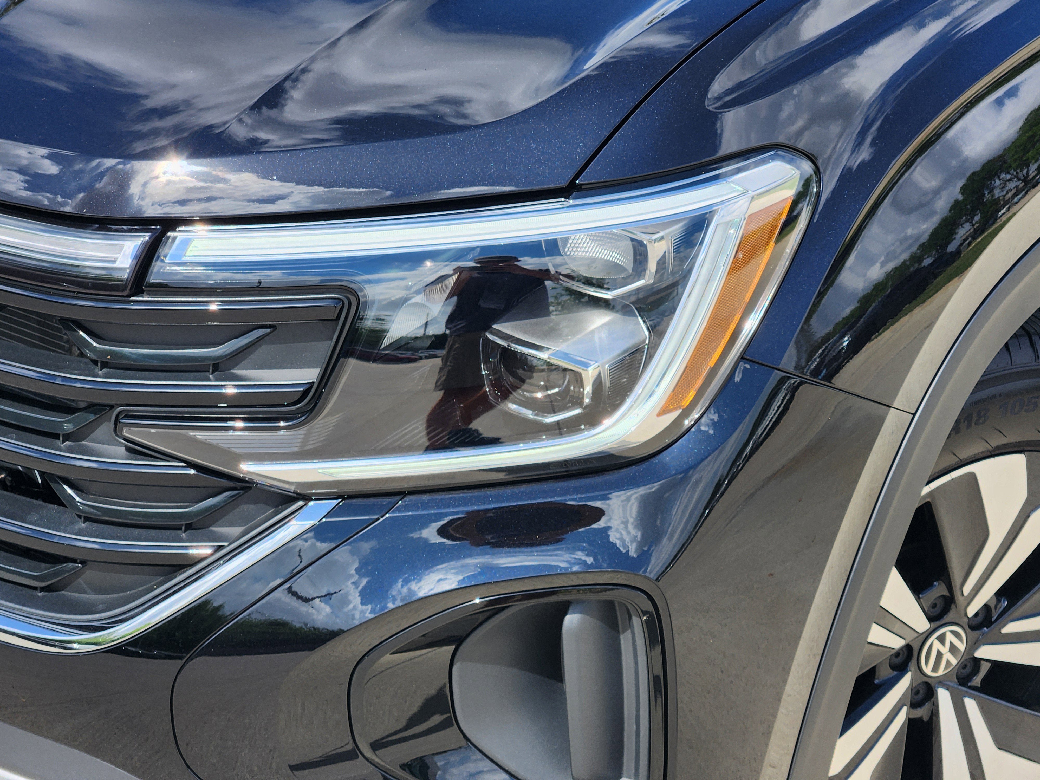 2026 Volkswagen Atlas Cross Sport Base