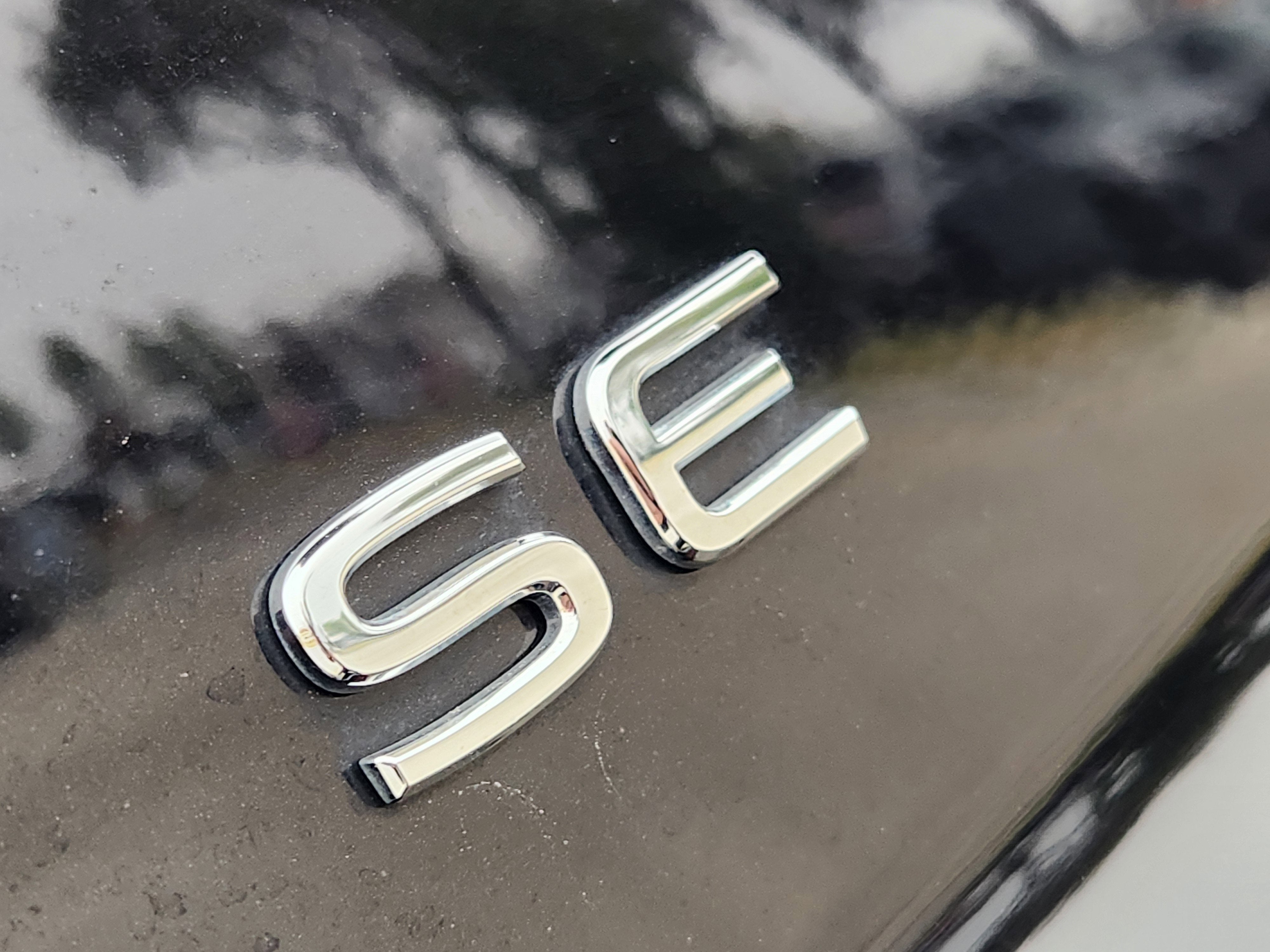 2024 Volkswagen Atlas Cross Sport 2.0T SE