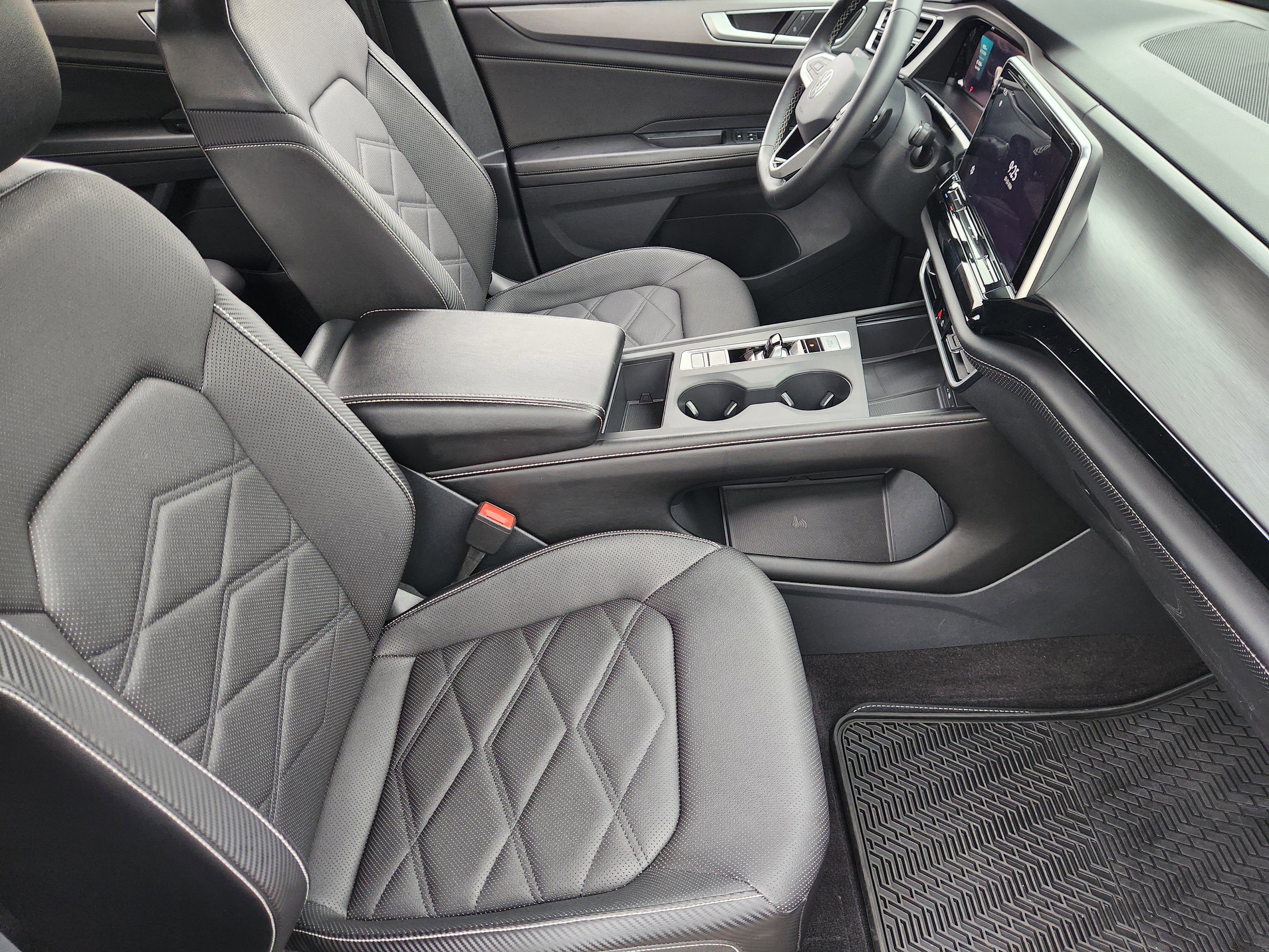 2024 Volkswagen Atlas Cross Sport 2.0T SE