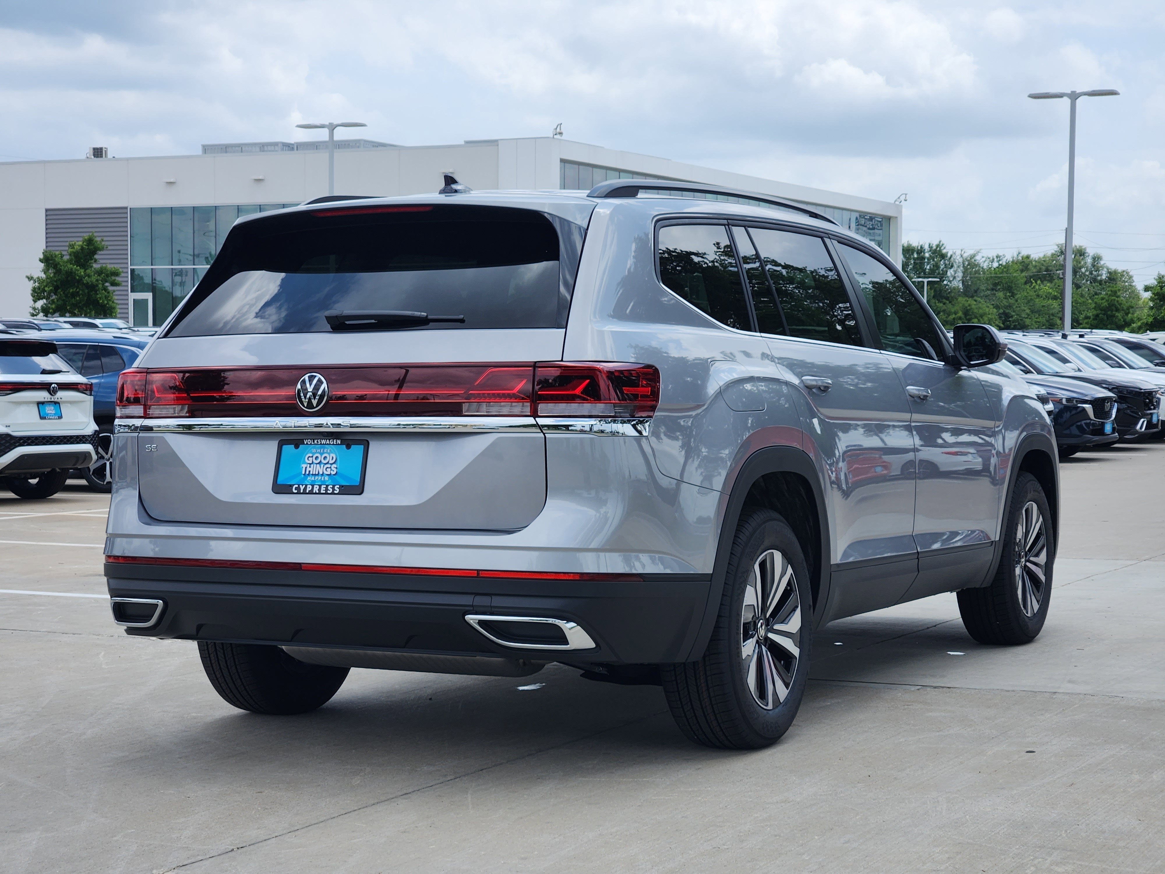 2026 Volkswagen Atlas 2.0T SE