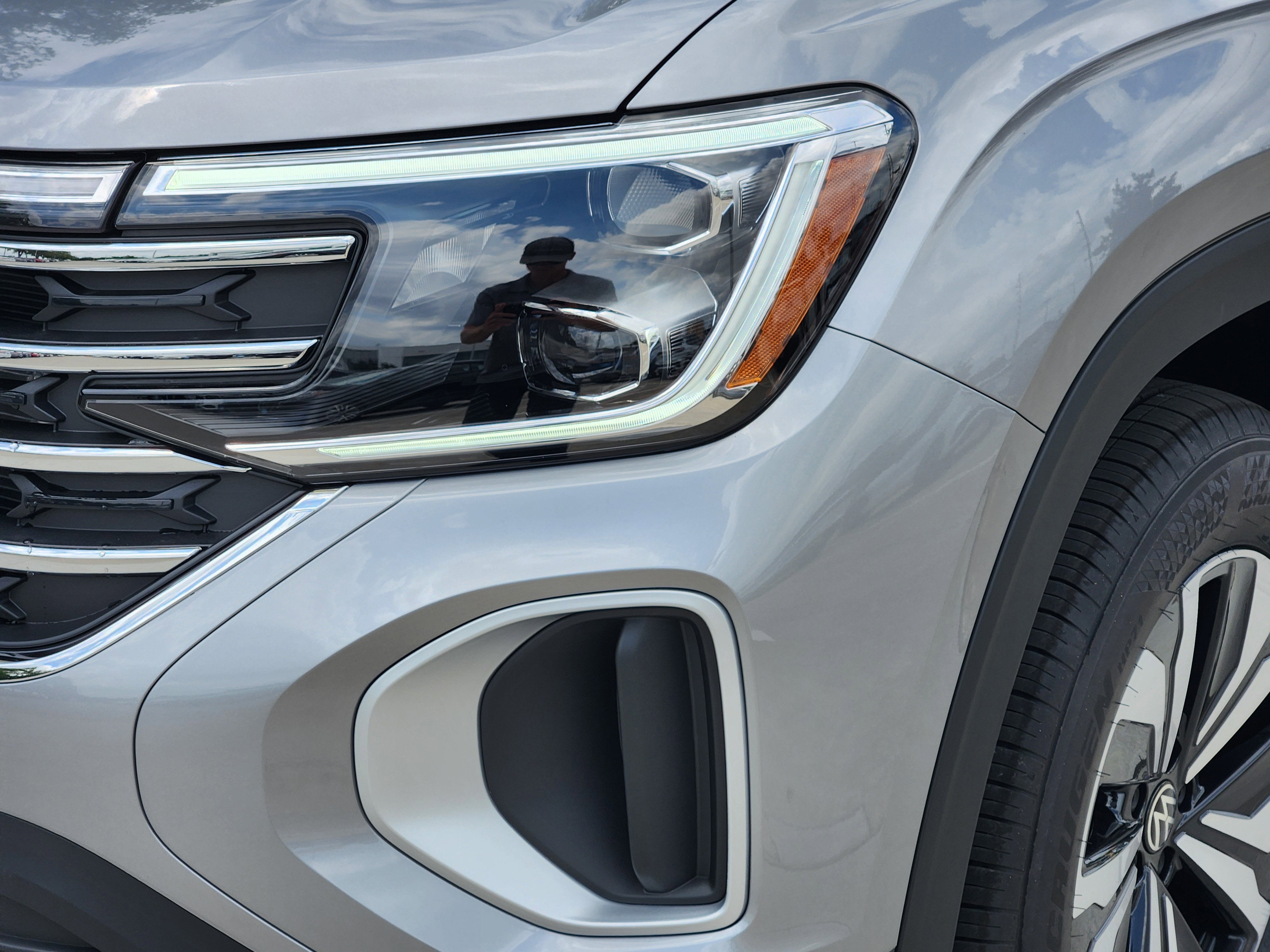 2026 Volkswagen Atlas 2.0T SE