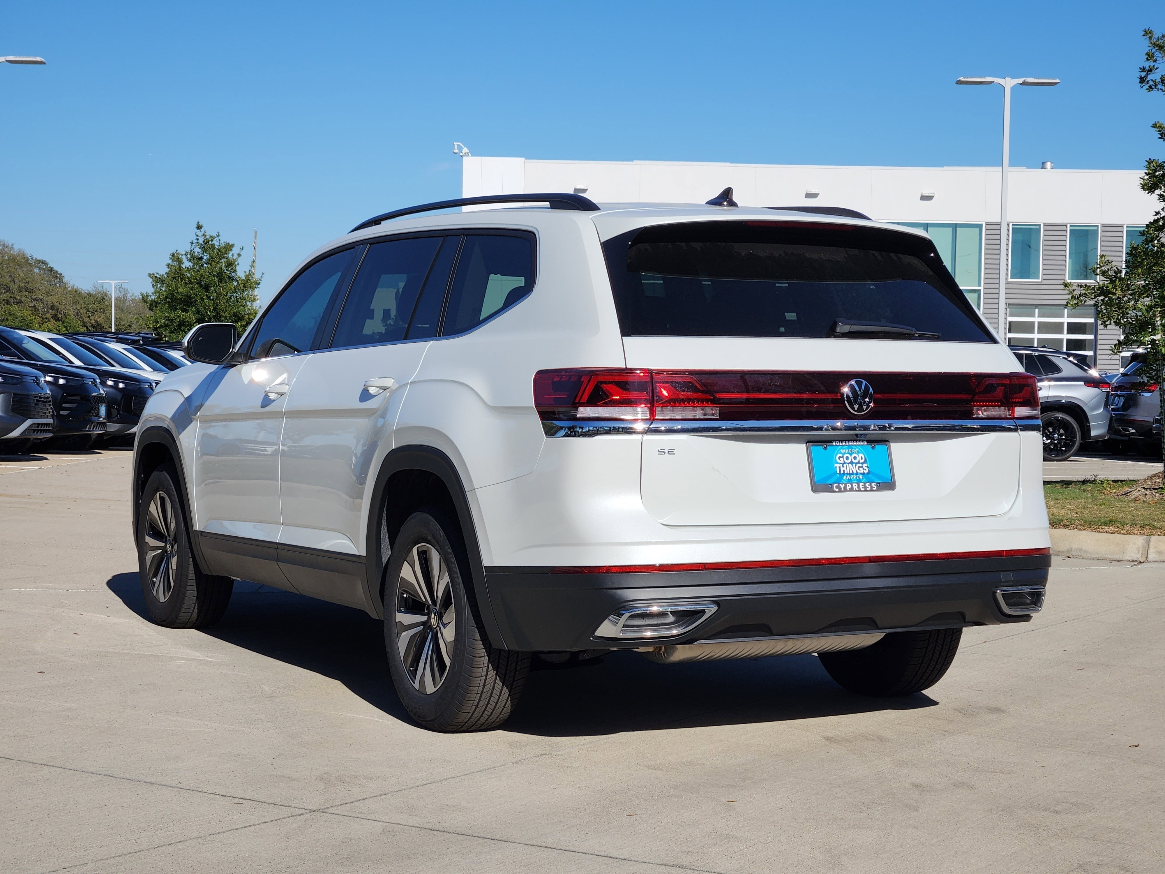 2026 Volkswagen Atlas 2.0T SE