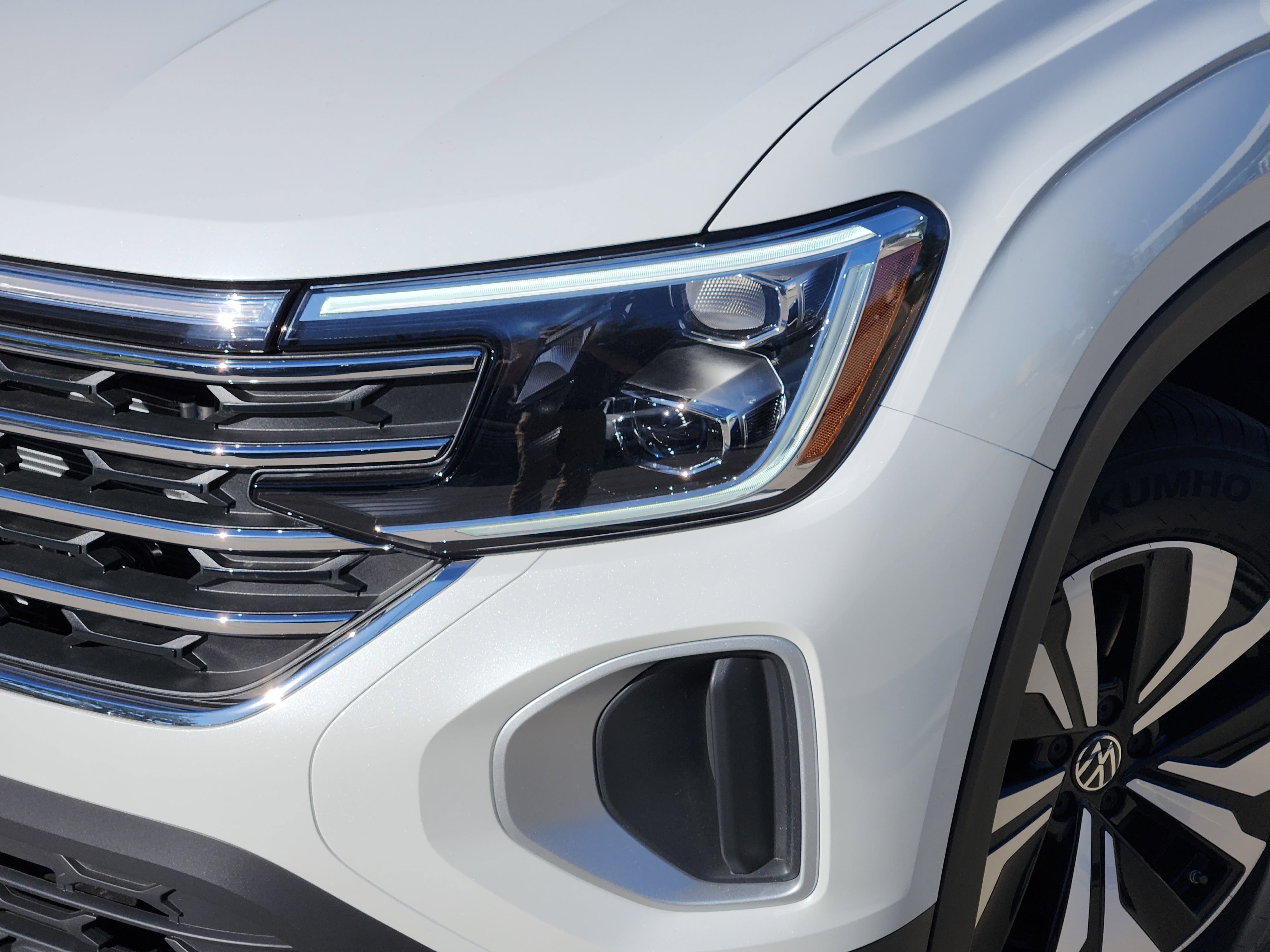 2026 Volkswagen Atlas 2.0T SE