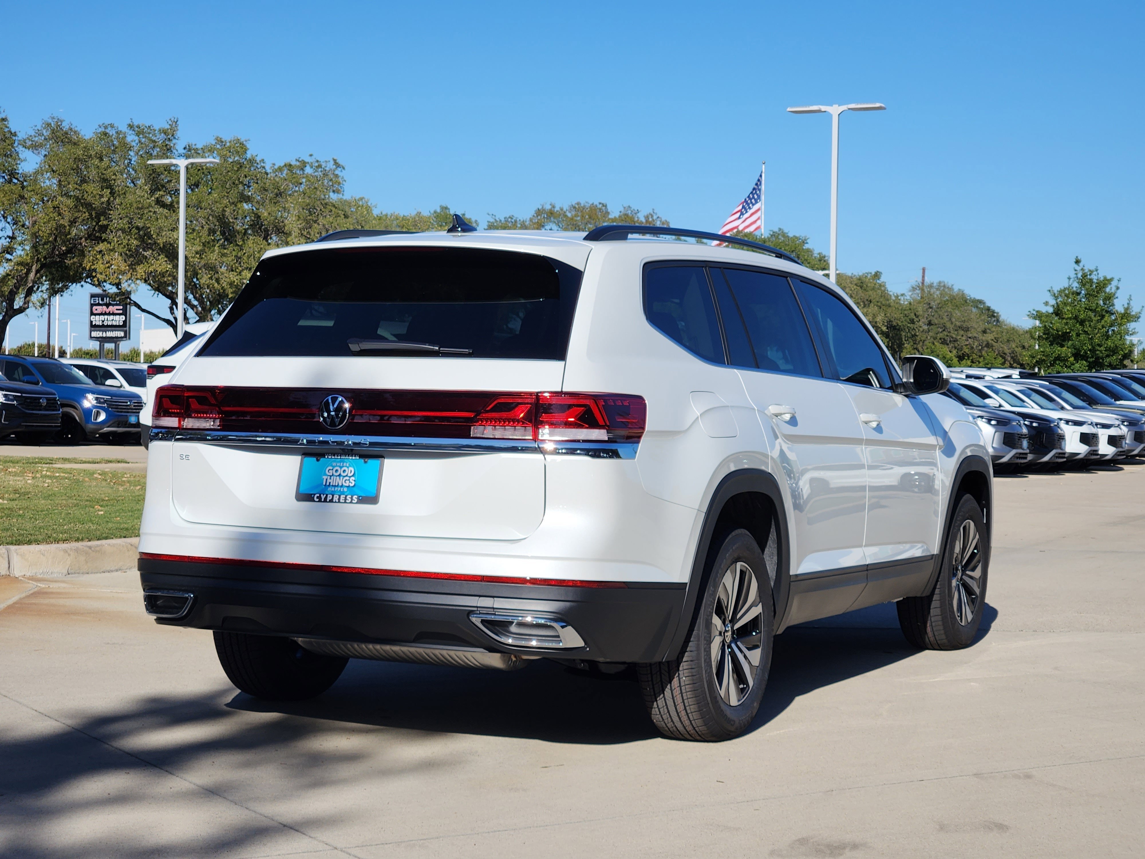 2026 Volkswagen Atlas 2.0T SE