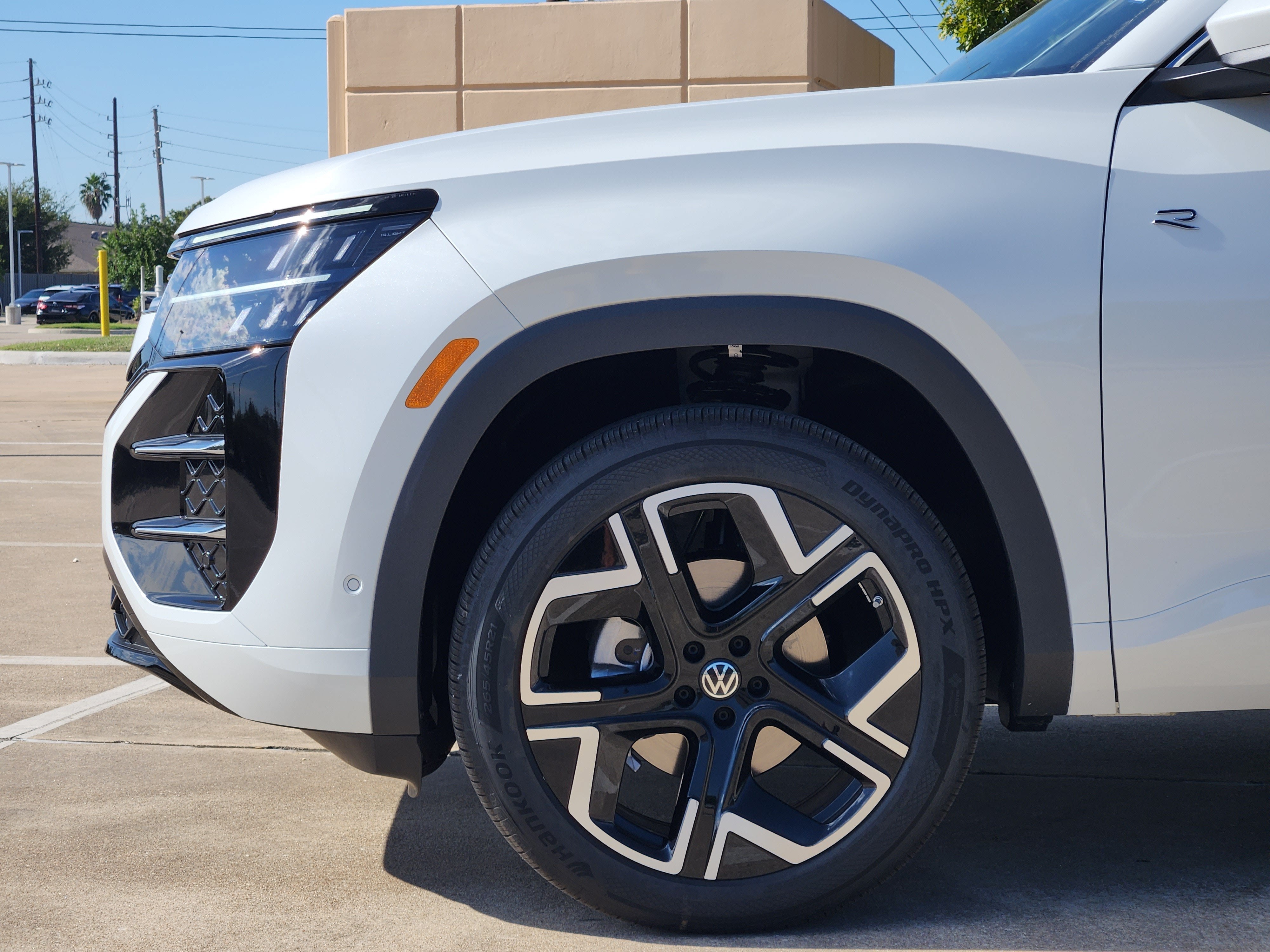 2027 Volkswagen Atlas SEL Premium R-Line