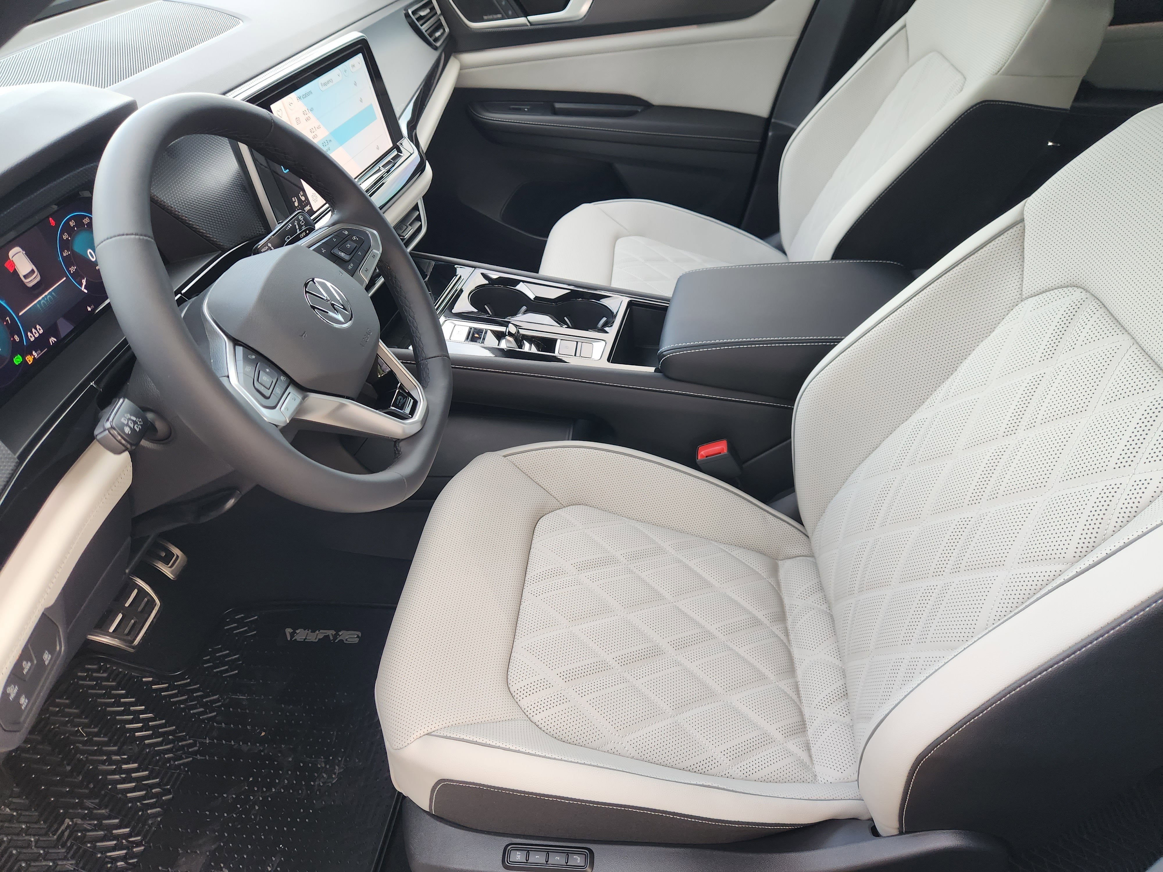 2026 Volkswagen Atlas Cross Sport 2.0T SEL Premium R-Line