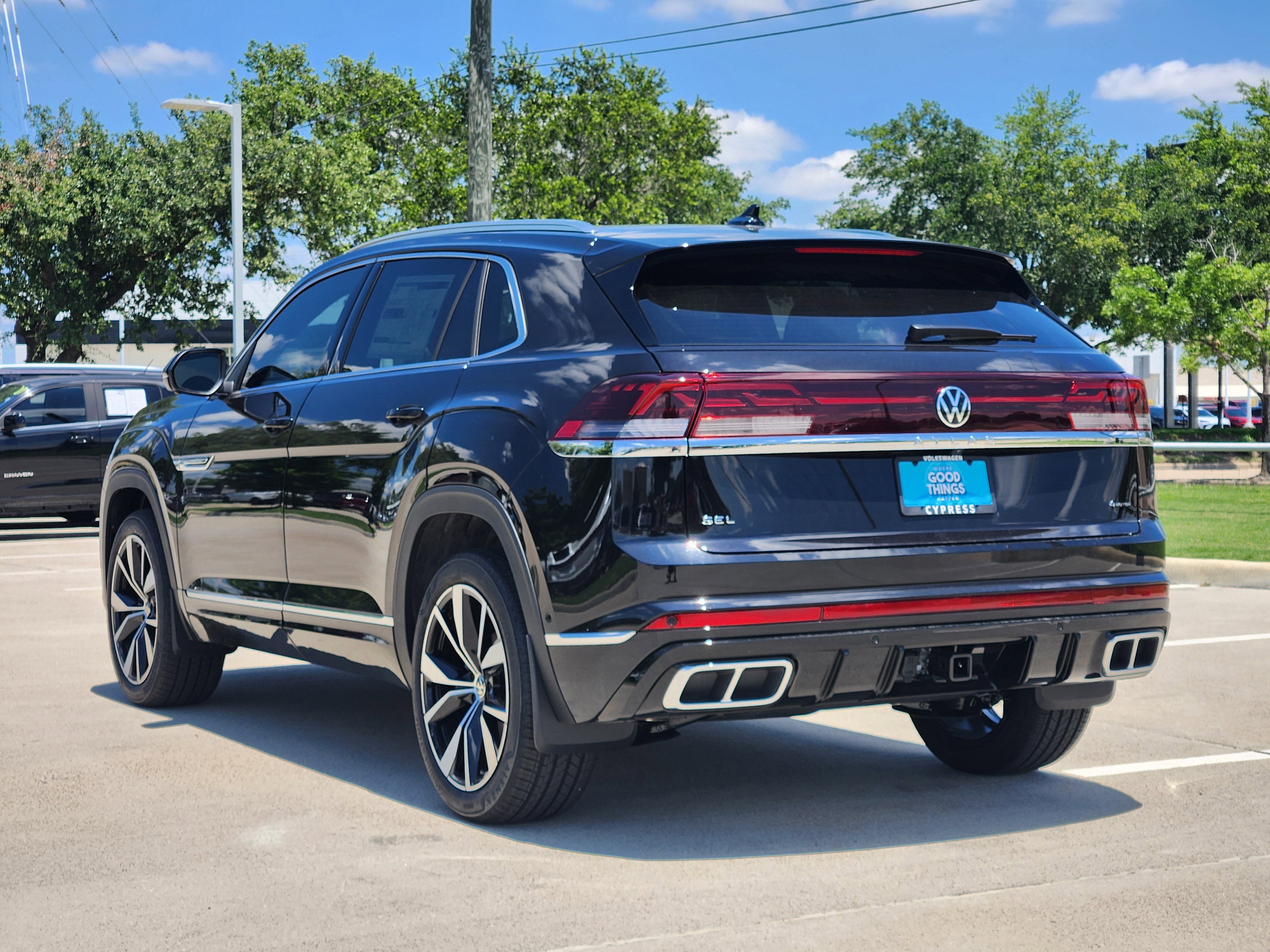 2026 Volkswagen Atlas Cross Sport 2.0T SEL Premium R-Line