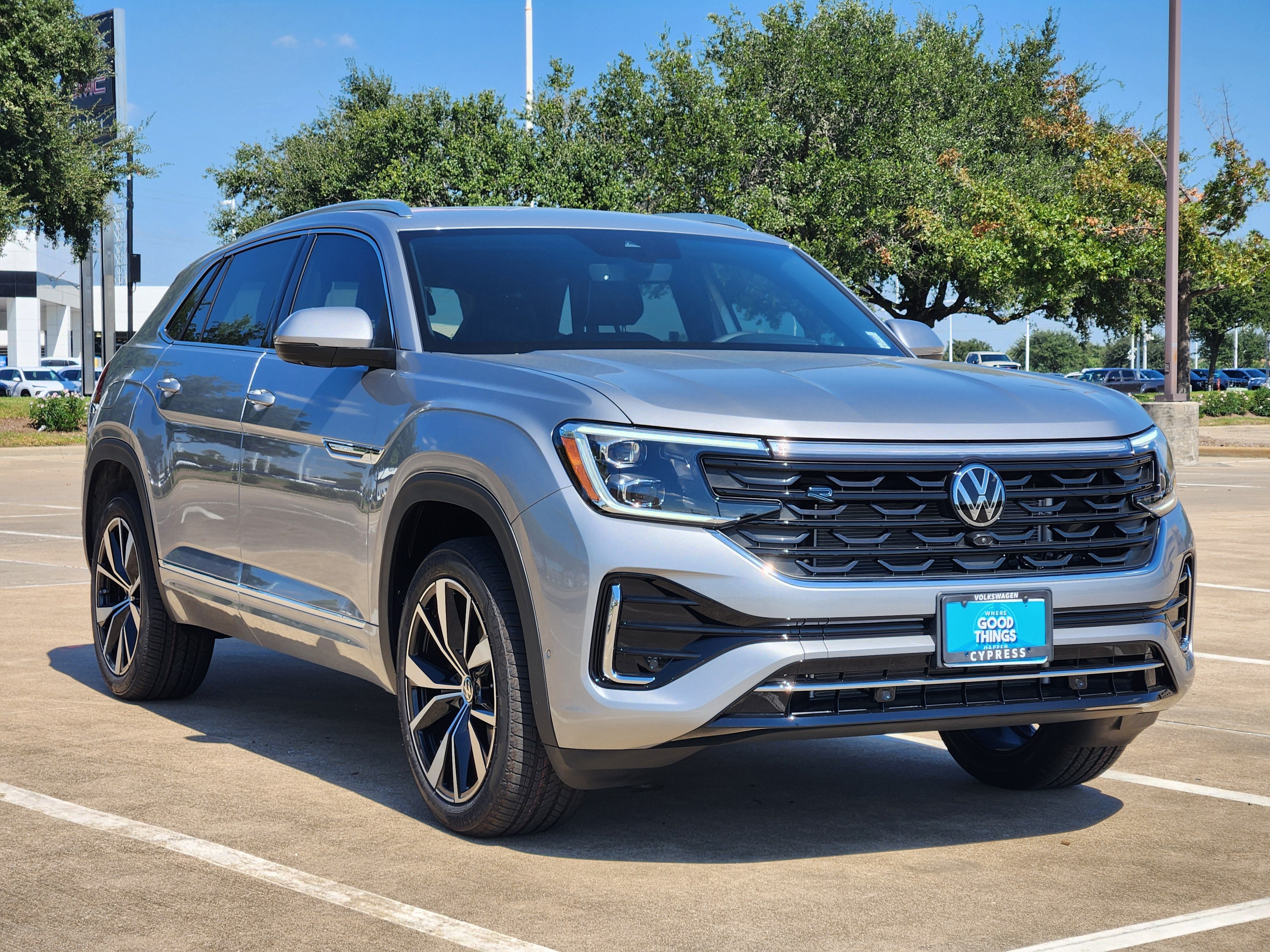 2026 Volkswagen Atlas Cross Sport 2.0T SEL Premium R-Line