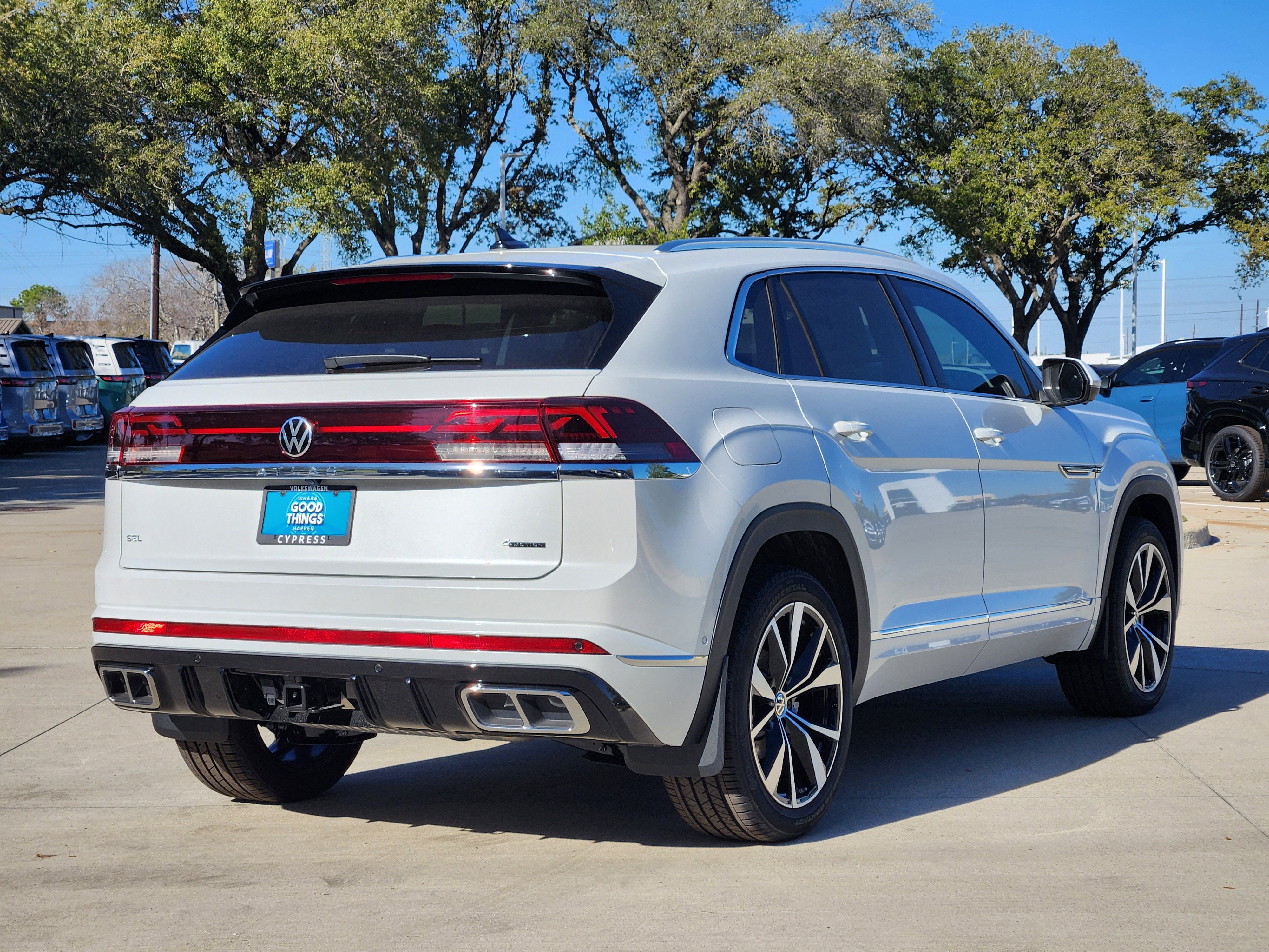 2026 Volkswagen Atlas Cross Sport 2.0T SEL Premium R-Line