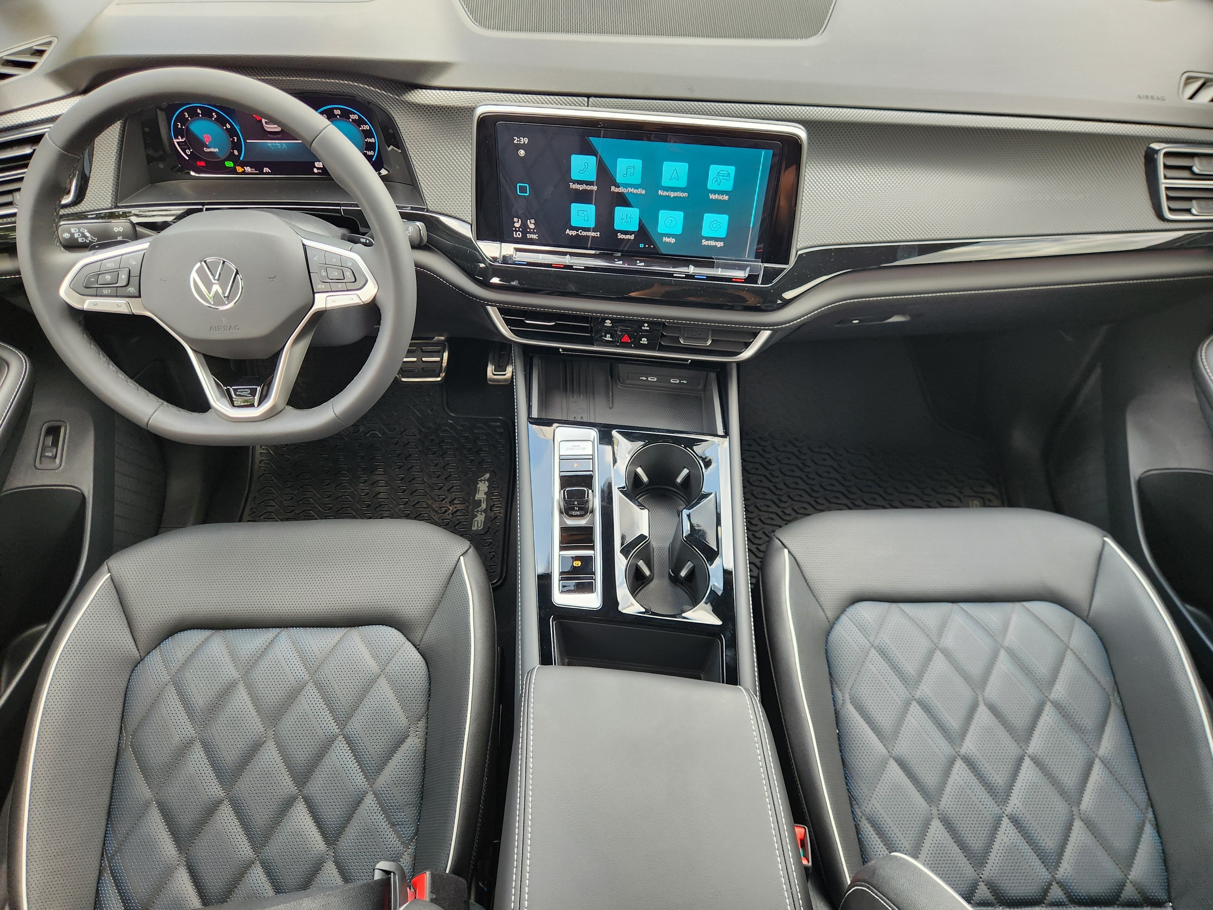 2026 Volkswagen Atlas Cross Sport 2.0T SEL Premium R-Line