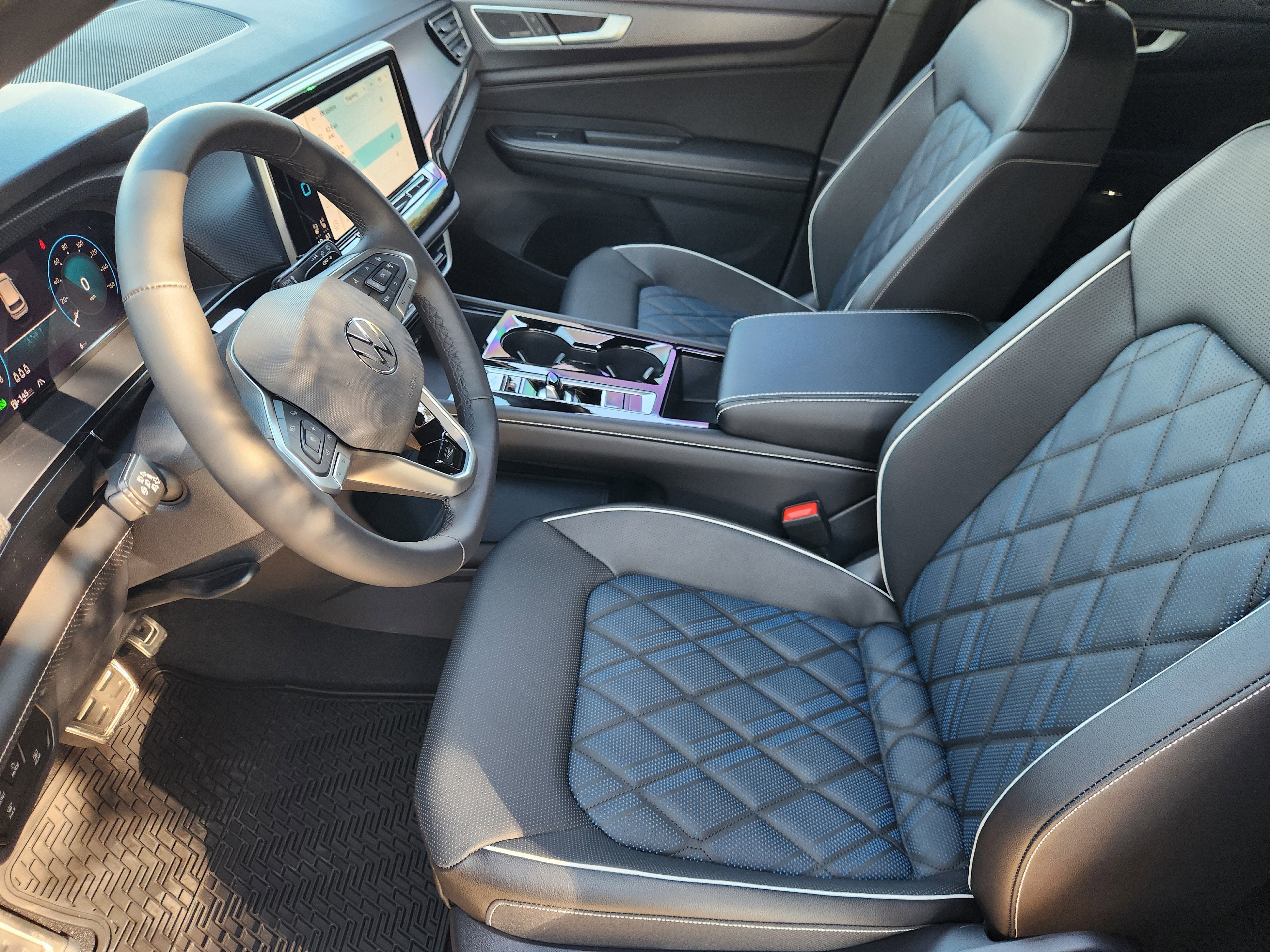 2026 Volkswagen Atlas Cross Sport 2.0T SEL Premium R-Line