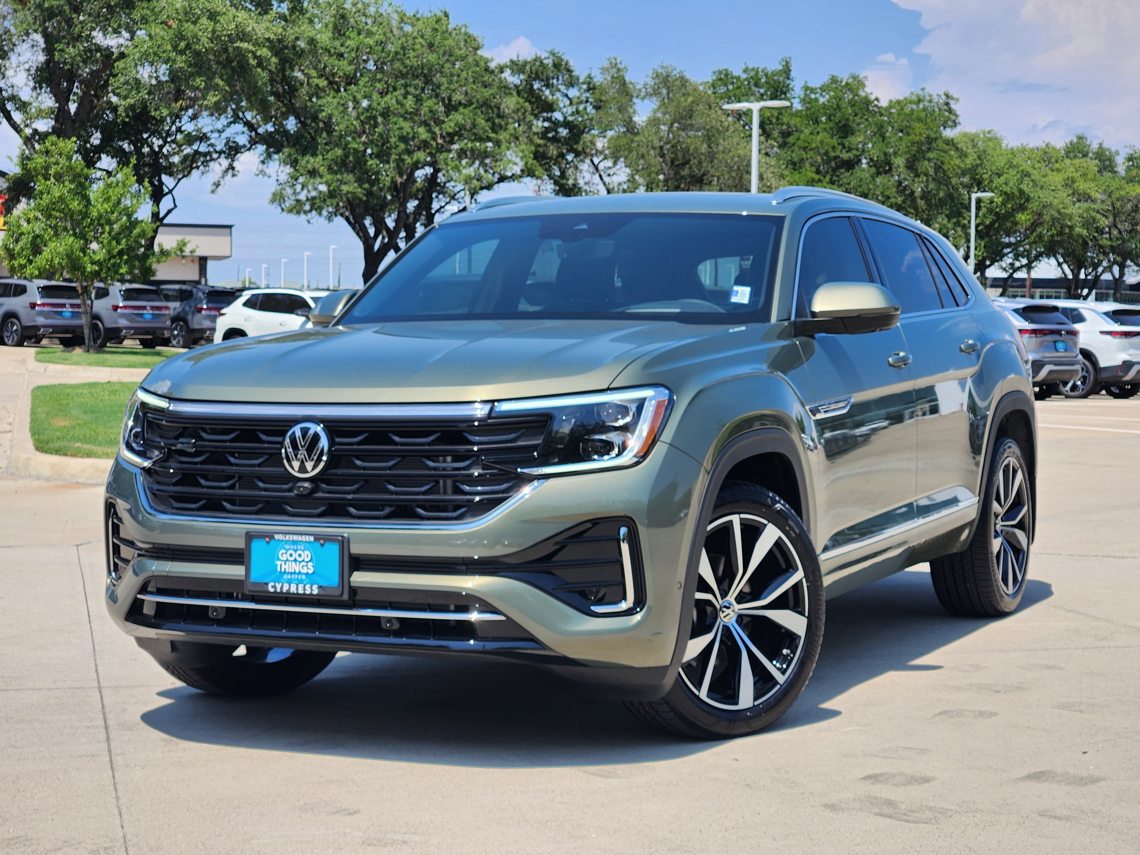 2026 Volkswagen Atlas Cross Sport 2.0T SEL Premium R-Line