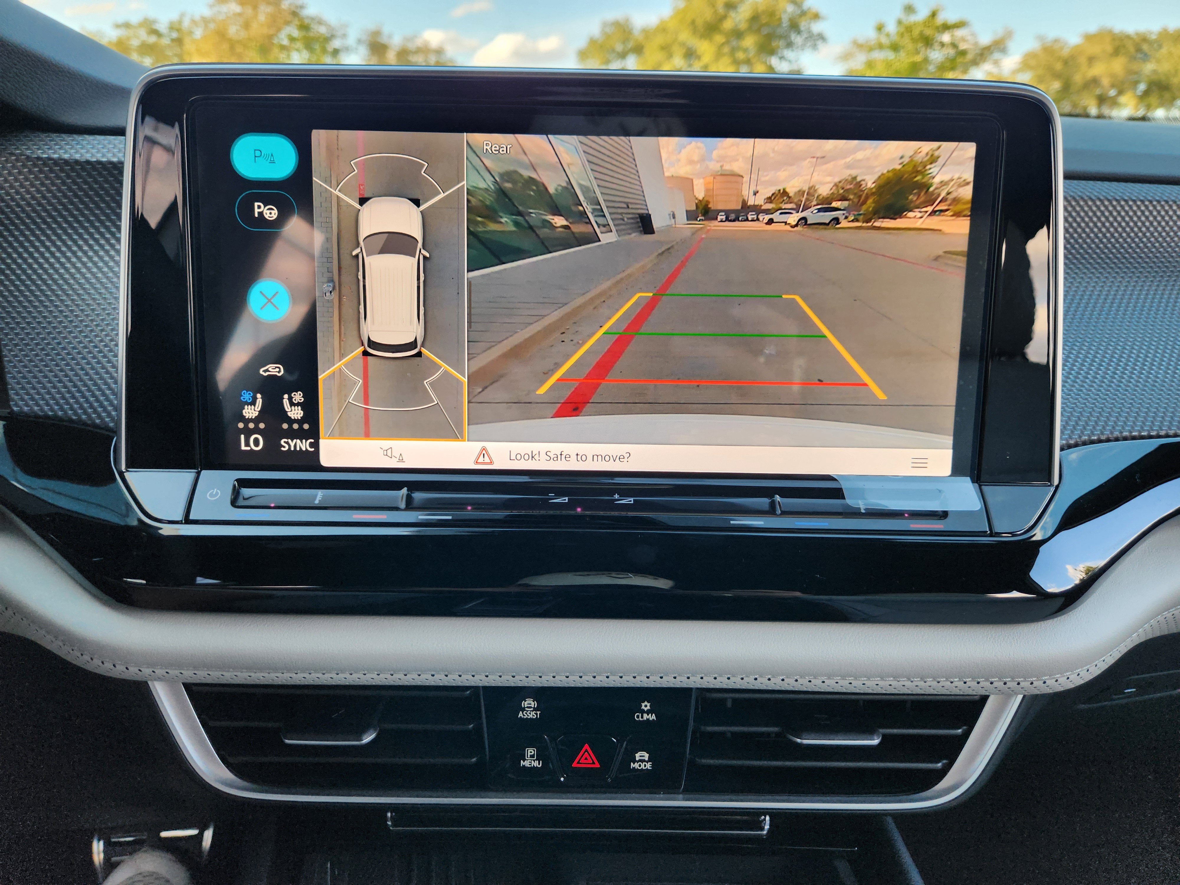 2026 Volkswagen Atlas Cross Sport 2.0T SEL Premium R-Line