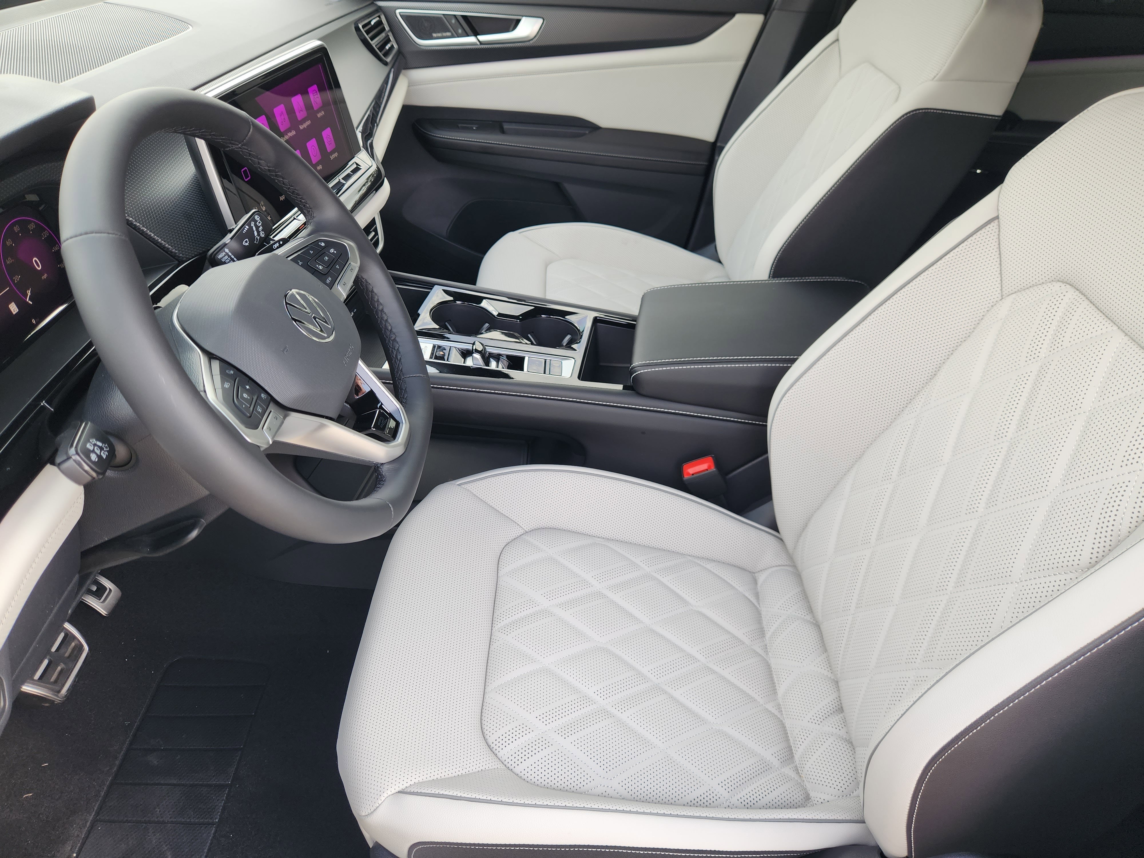 2026 Volkswagen Atlas Cross Sport 2.0T SEL Premium R-Line