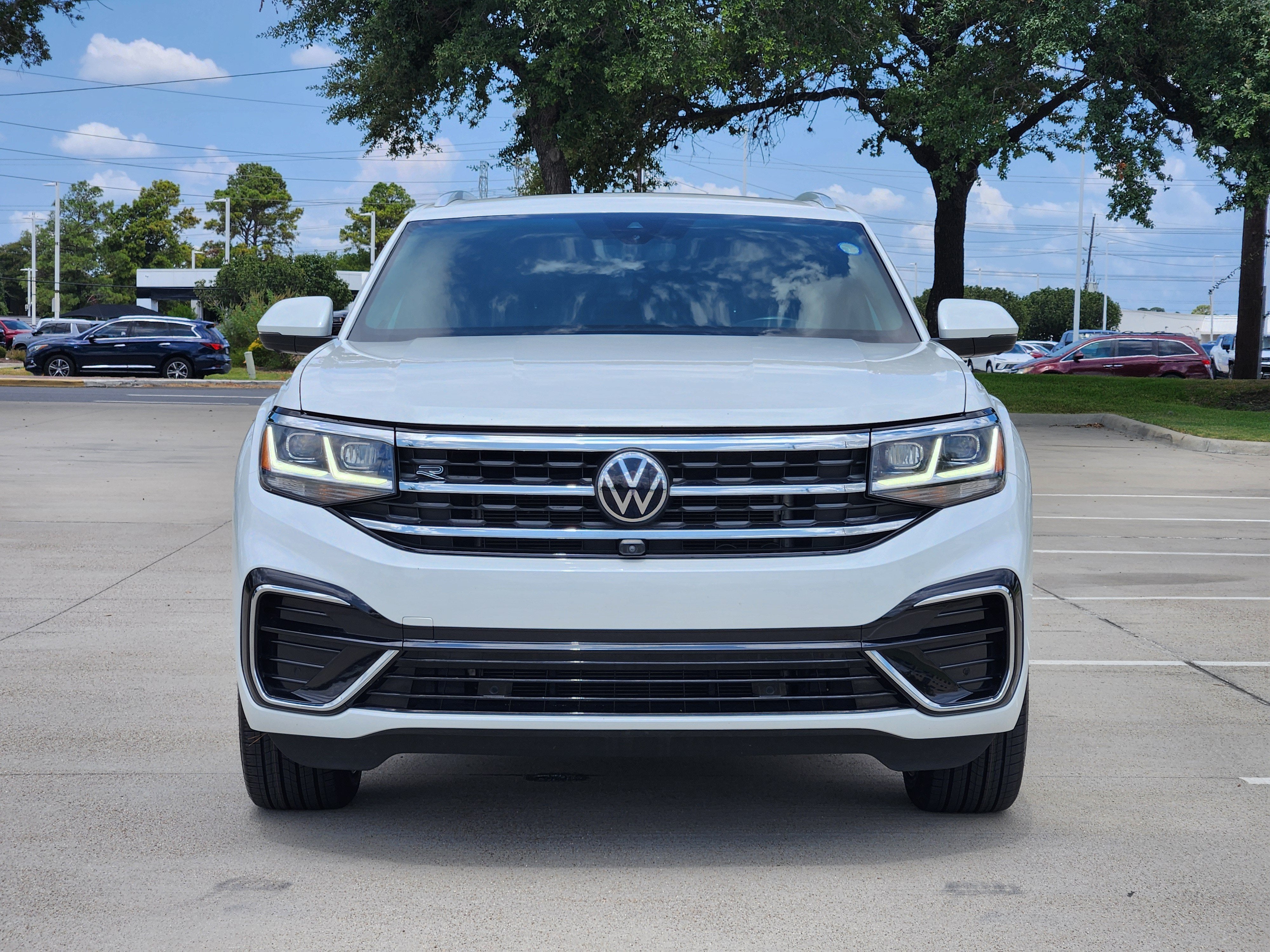 2023 Volkswagen Atlas Cross Sport 3.6L V6 SEL Premium R-Line