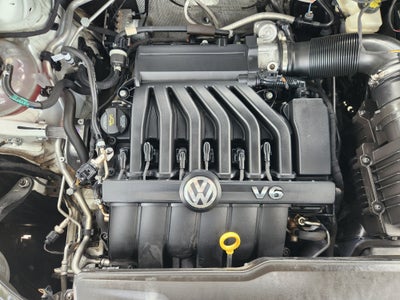 2023 Volkswagen Atlas Cross Sport 3.6L V6 SEL Premium R-Line