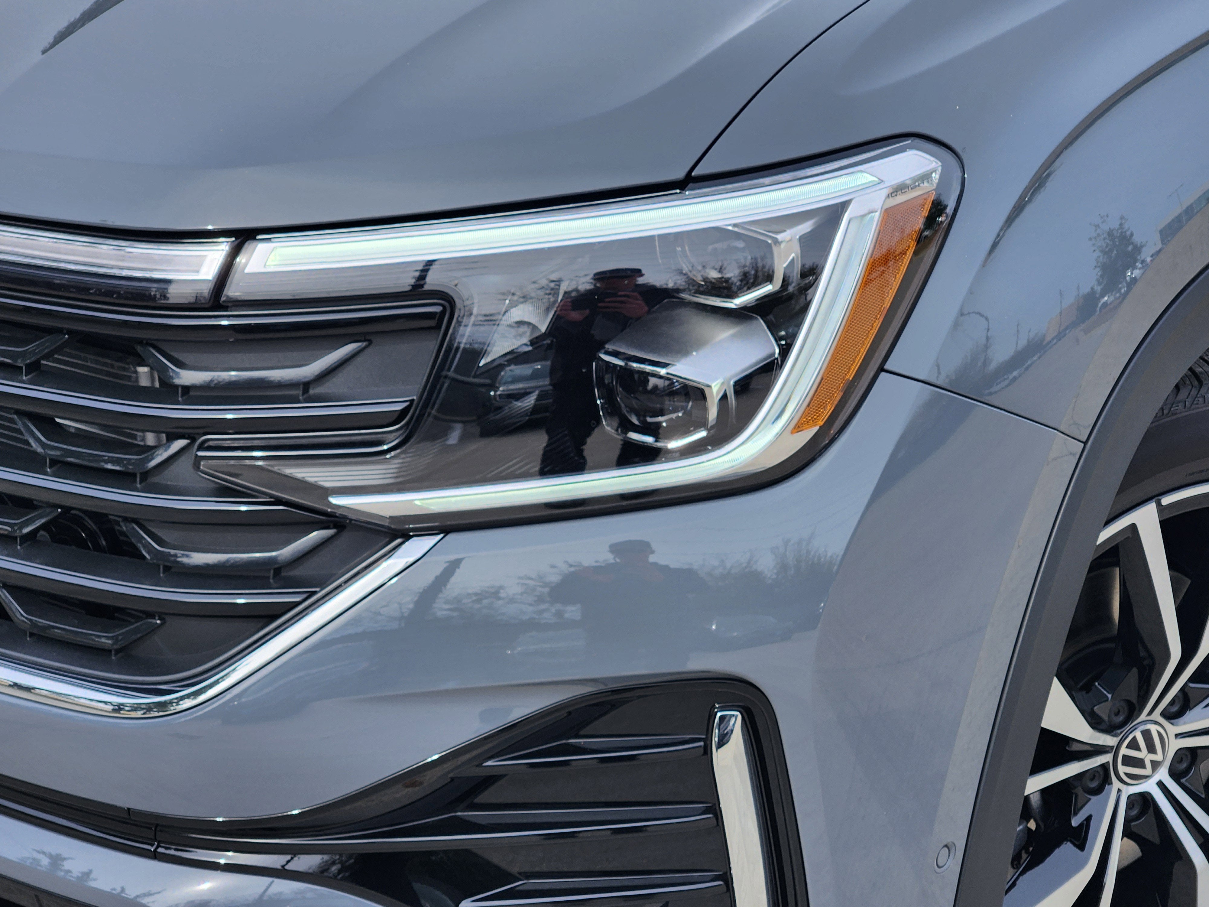 2026 Volkswagen Atlas 2.0T SEL Premium R-Line